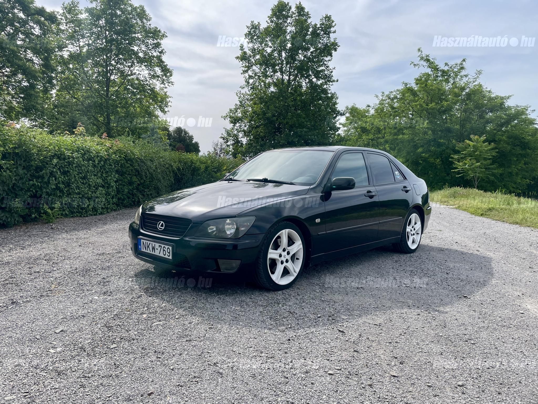 LEXUS IS 1999/10 - 1