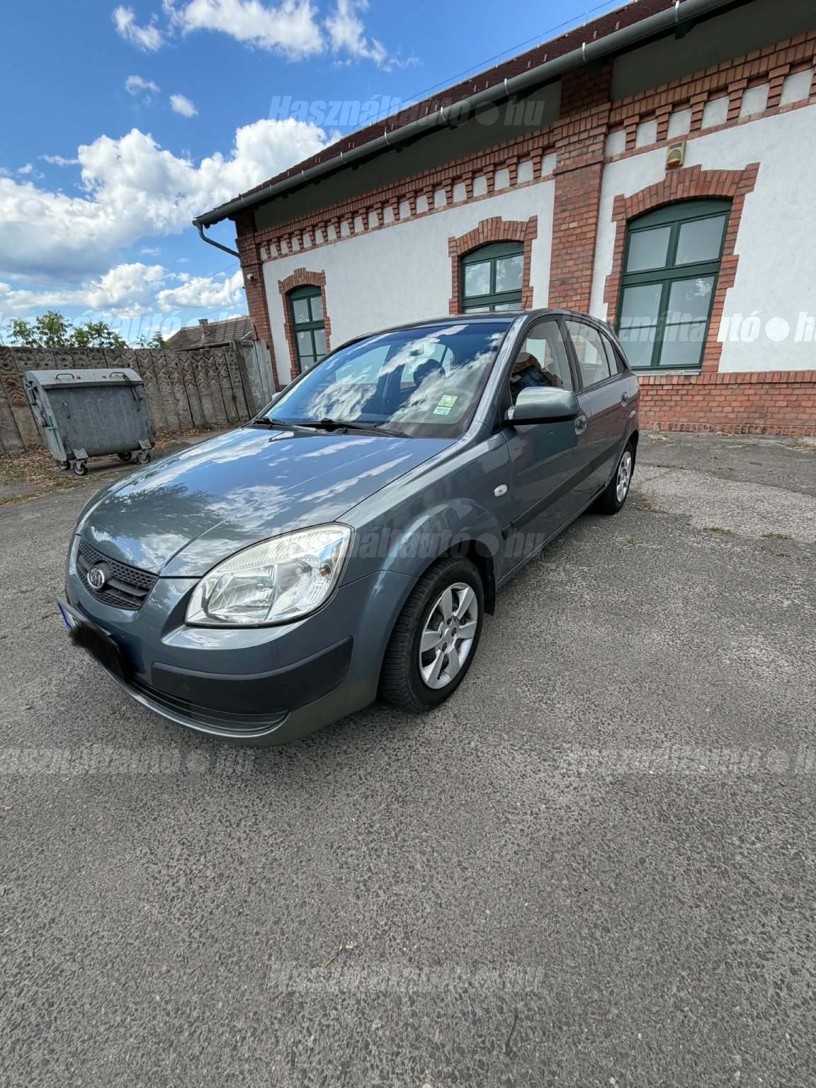 KIA RIO 2007 - 1