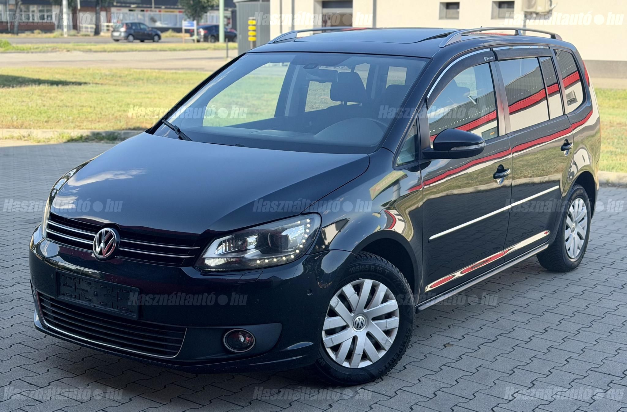 VOLKSWAGEN TOURAN 2012/1 - 1