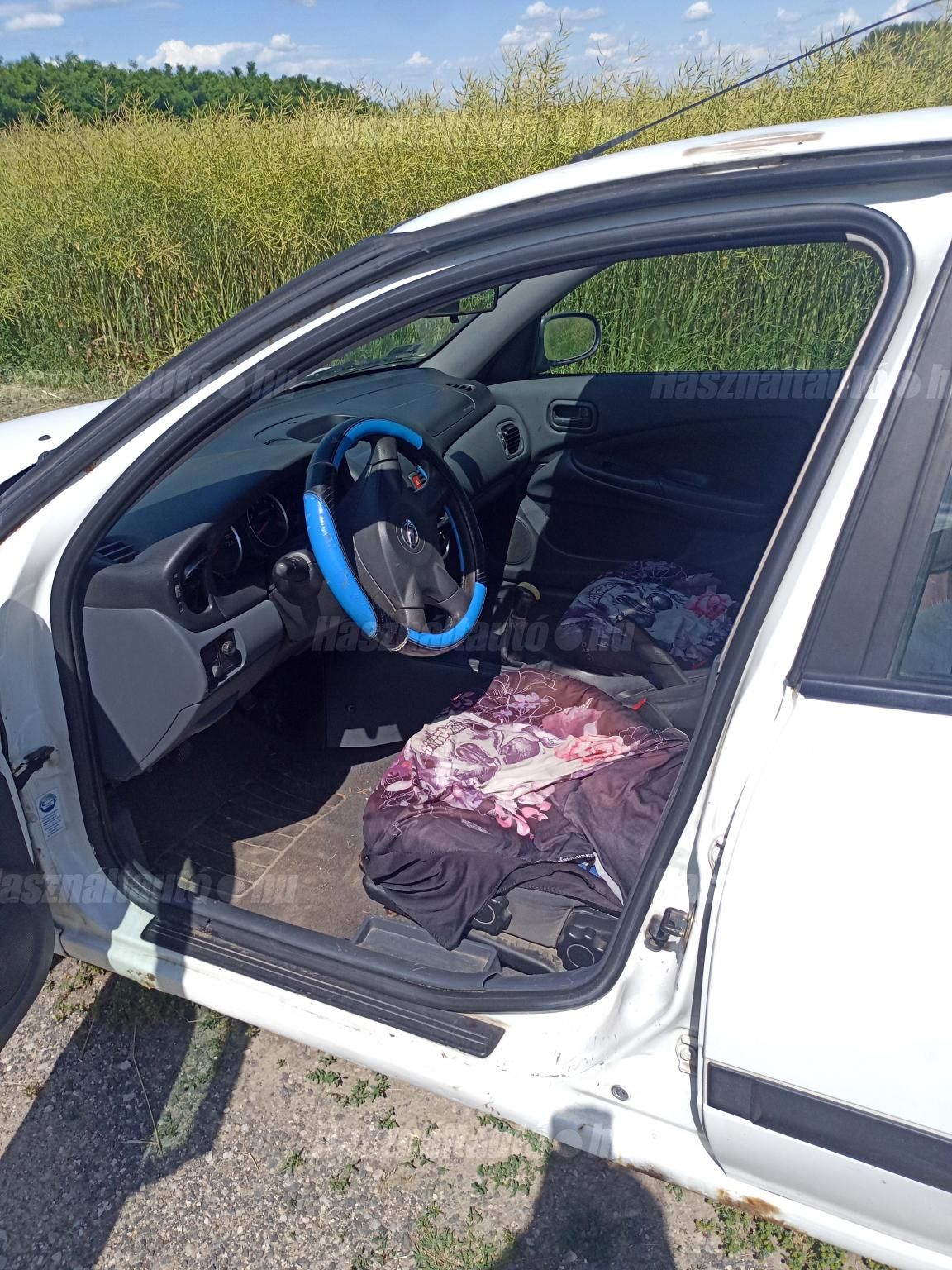 NISSAN ALMERA 2005/5 - 1