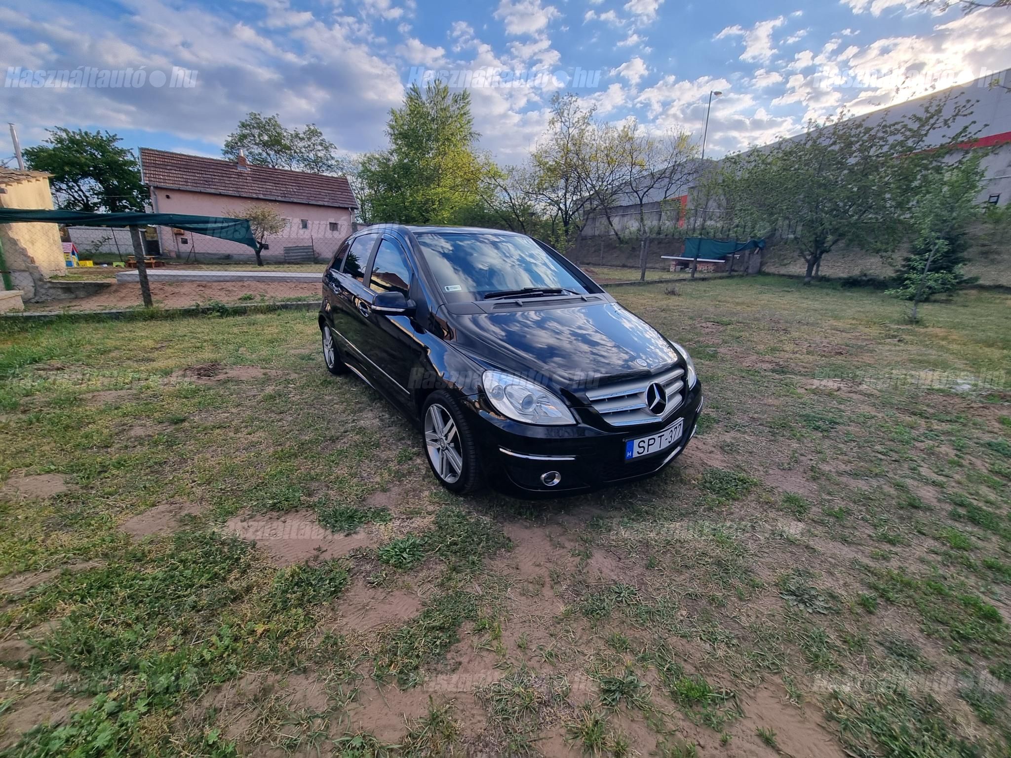 MERCEDES-BENZ B 200 2010/10 - 1