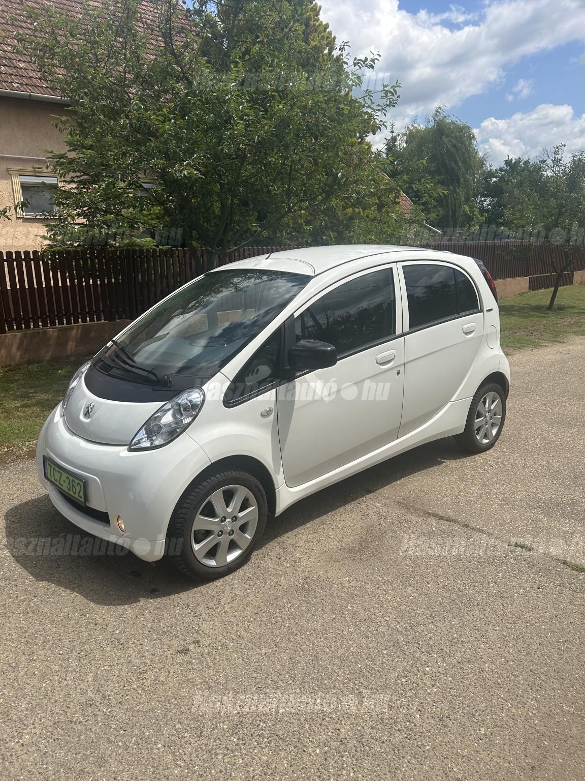 PEUGEOT ION 2011/1 - 1