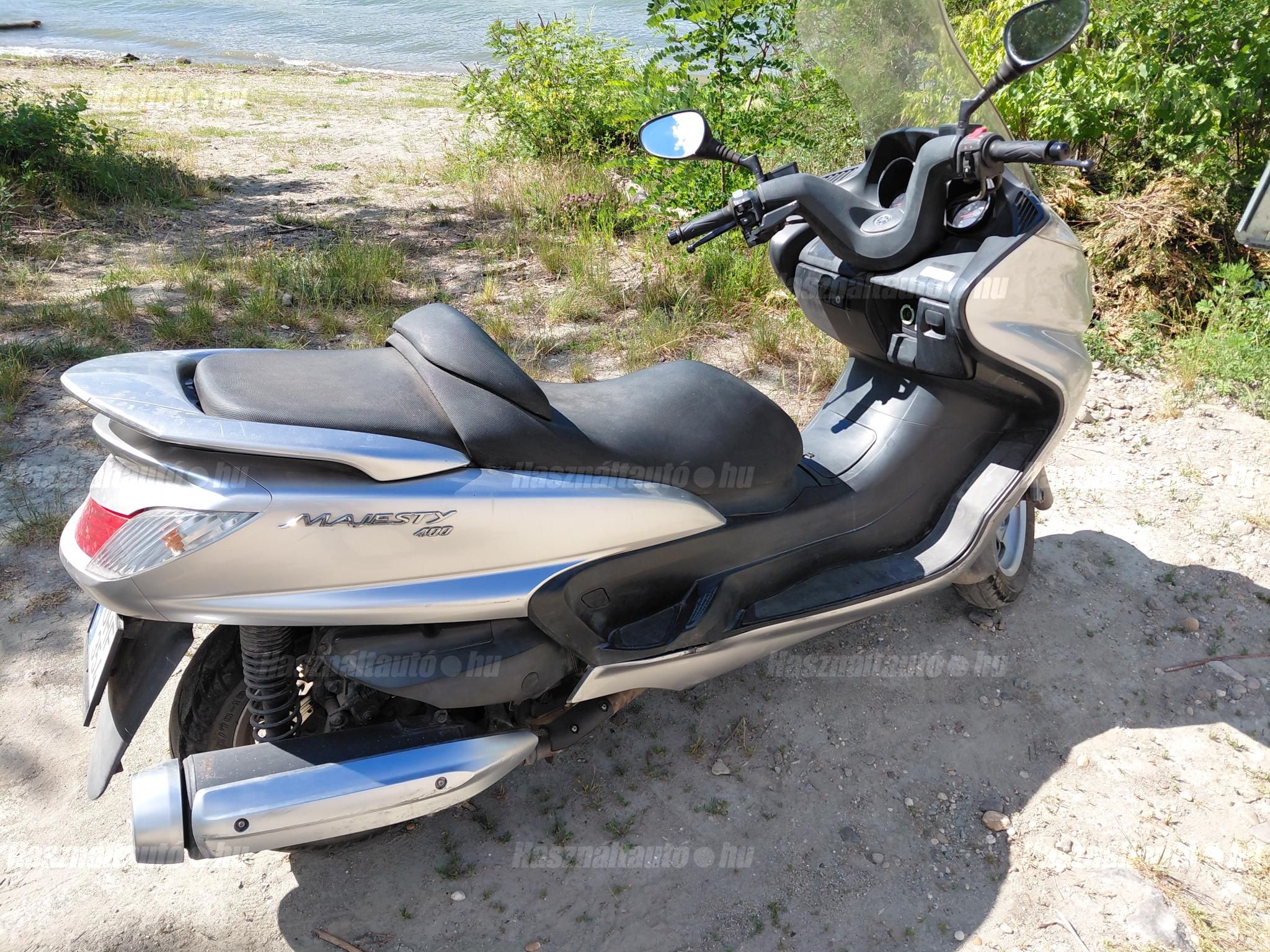 YAMAHA YP 400 MAJESTY 2004 - 1