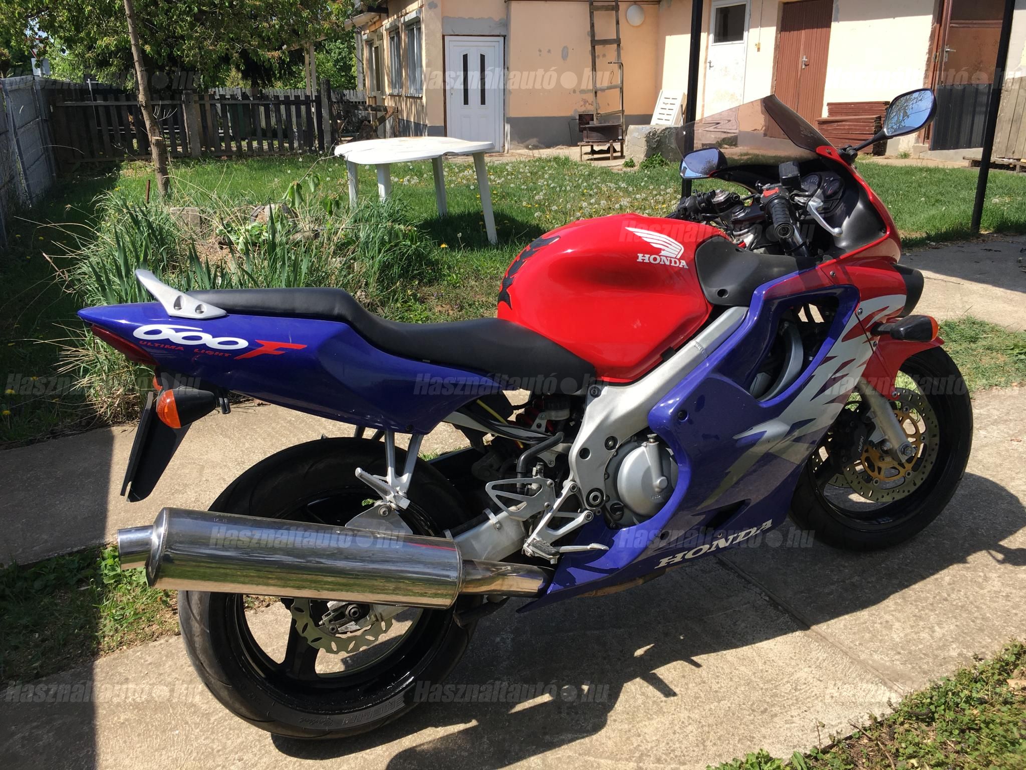 HONDA CBR 600 F 1999/5 - 1