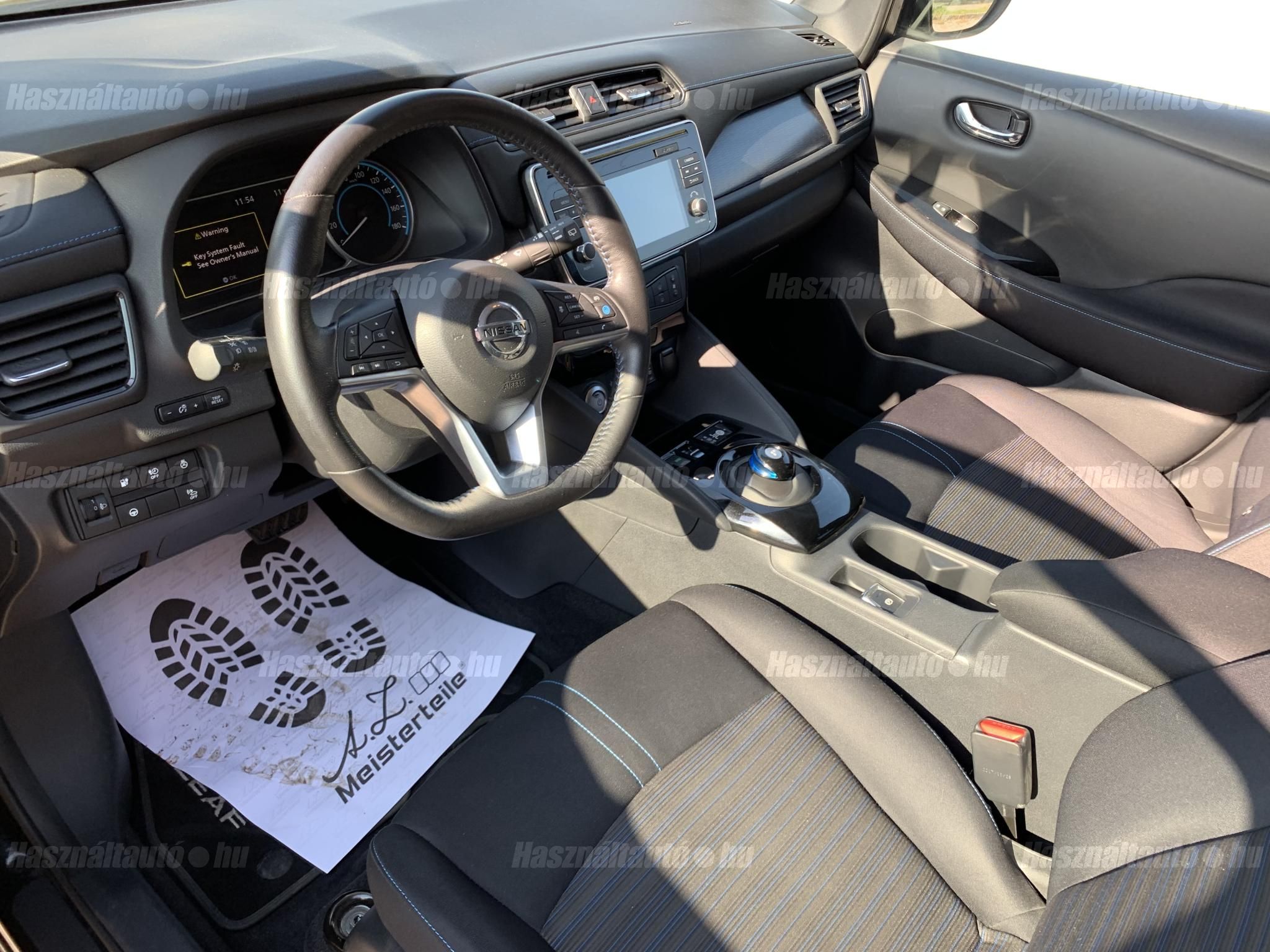 NISSAN LEAF 2018/11 - 1