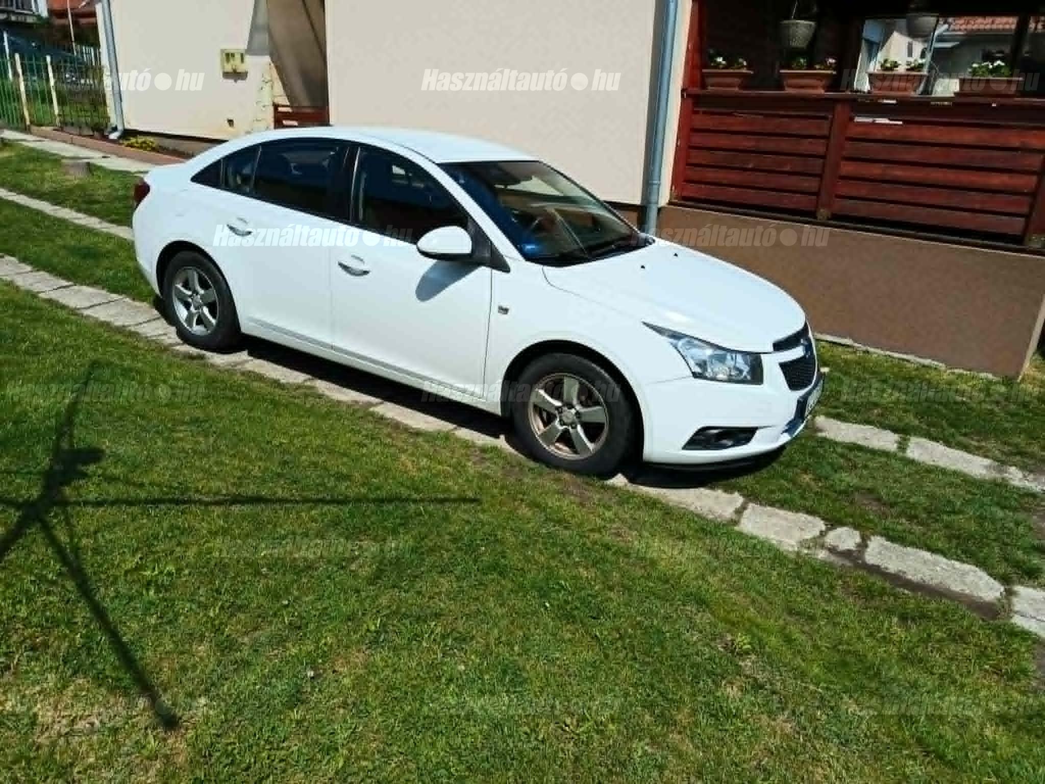 CHEVROLET CRUZE 2010/11 - 1