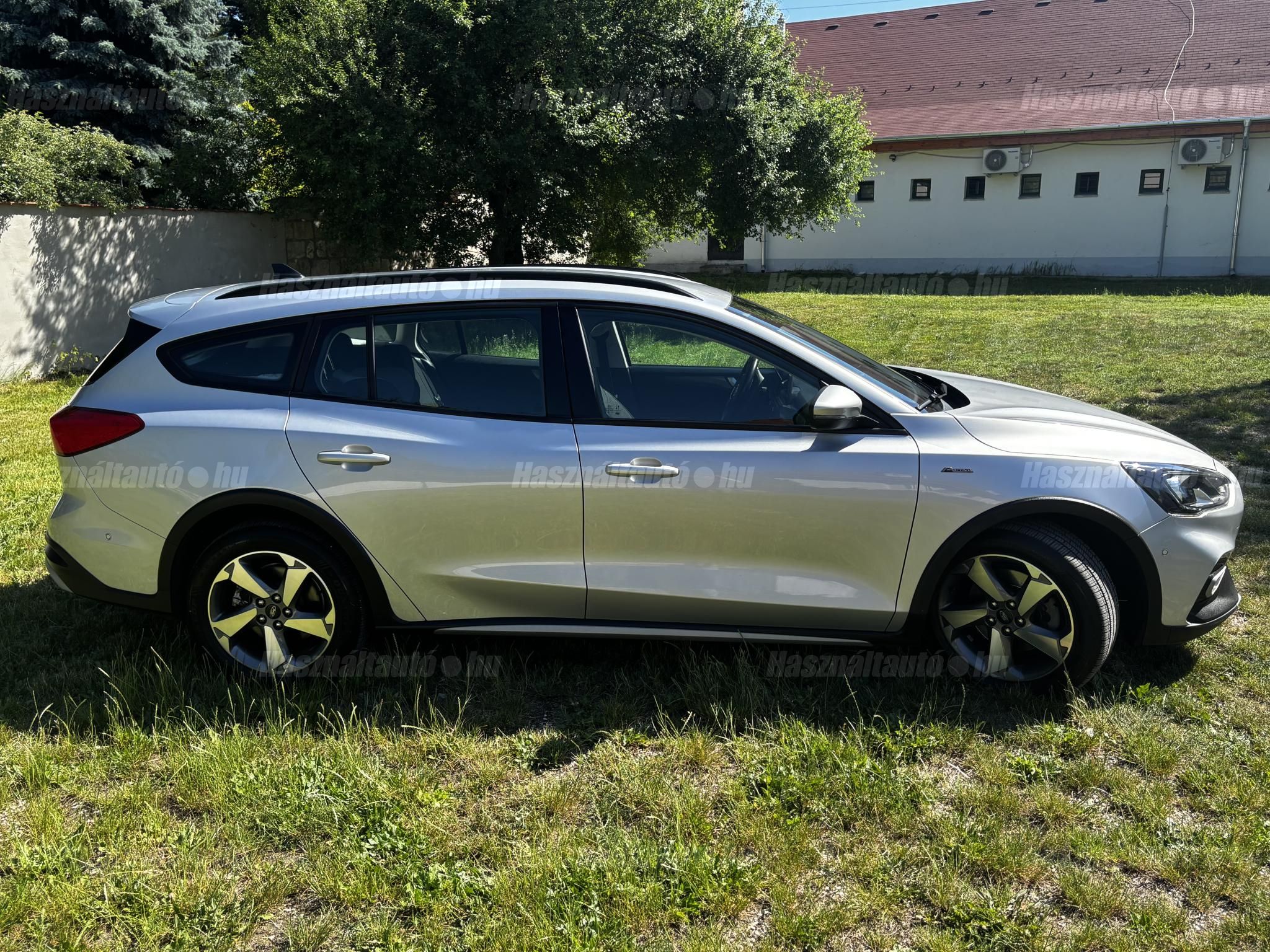 FORD FOCUS 2020/12 - 1