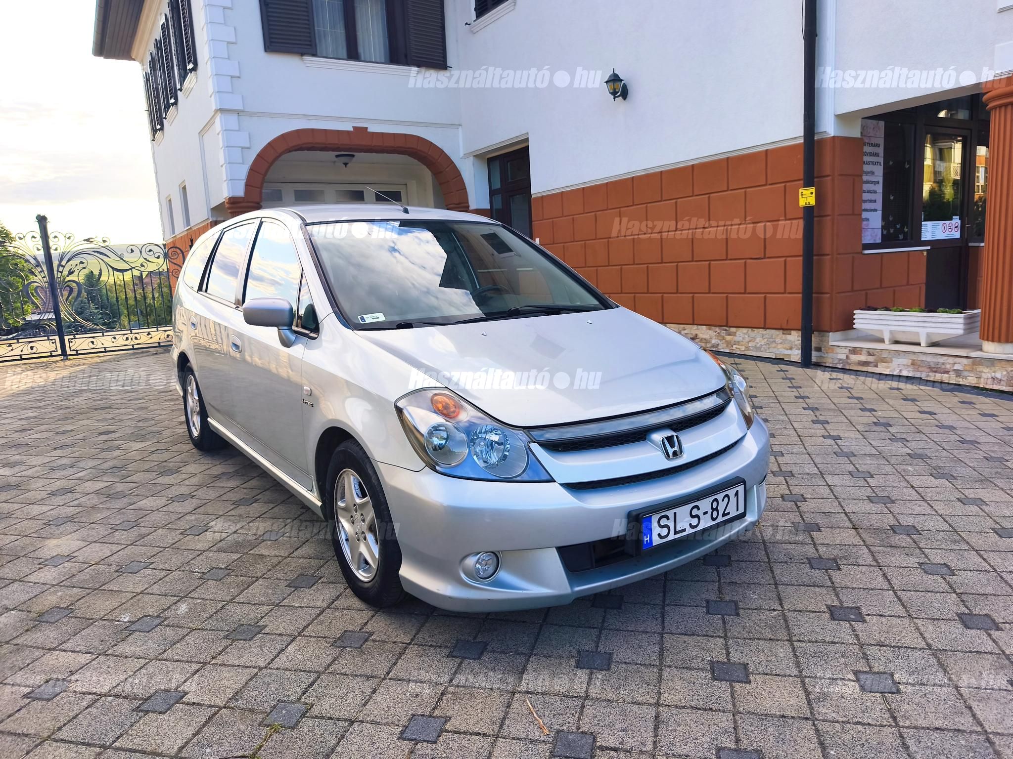HONDA STREAM 2004 - 1