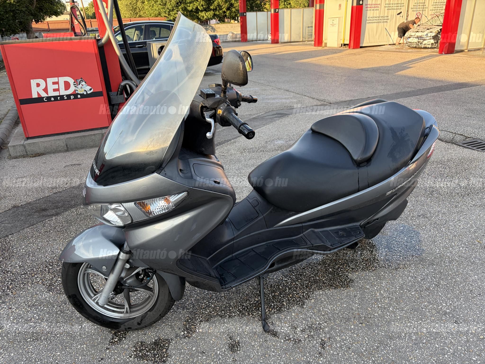SUZUKI UH 200 BURGMAN 2010/5 - 1
