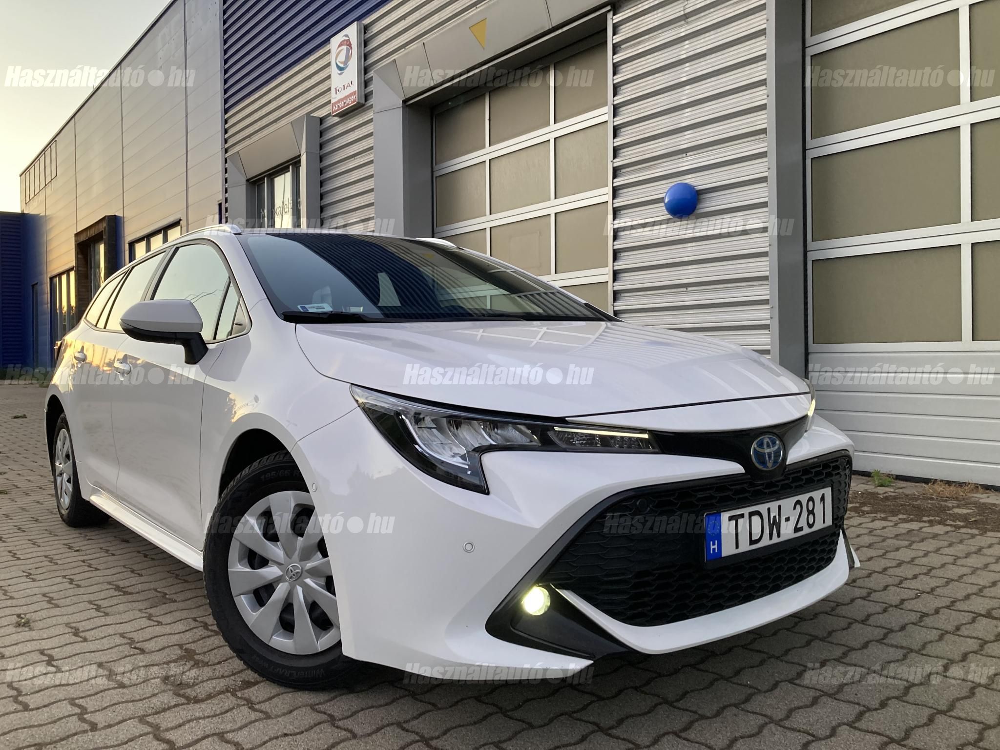 ÚJSZERŰ KARCMENTES CSALÁDI KOMBI COROLLA !!--TÖRÉSMENTES !!--GYÁRI FÉNYEZÉS !!