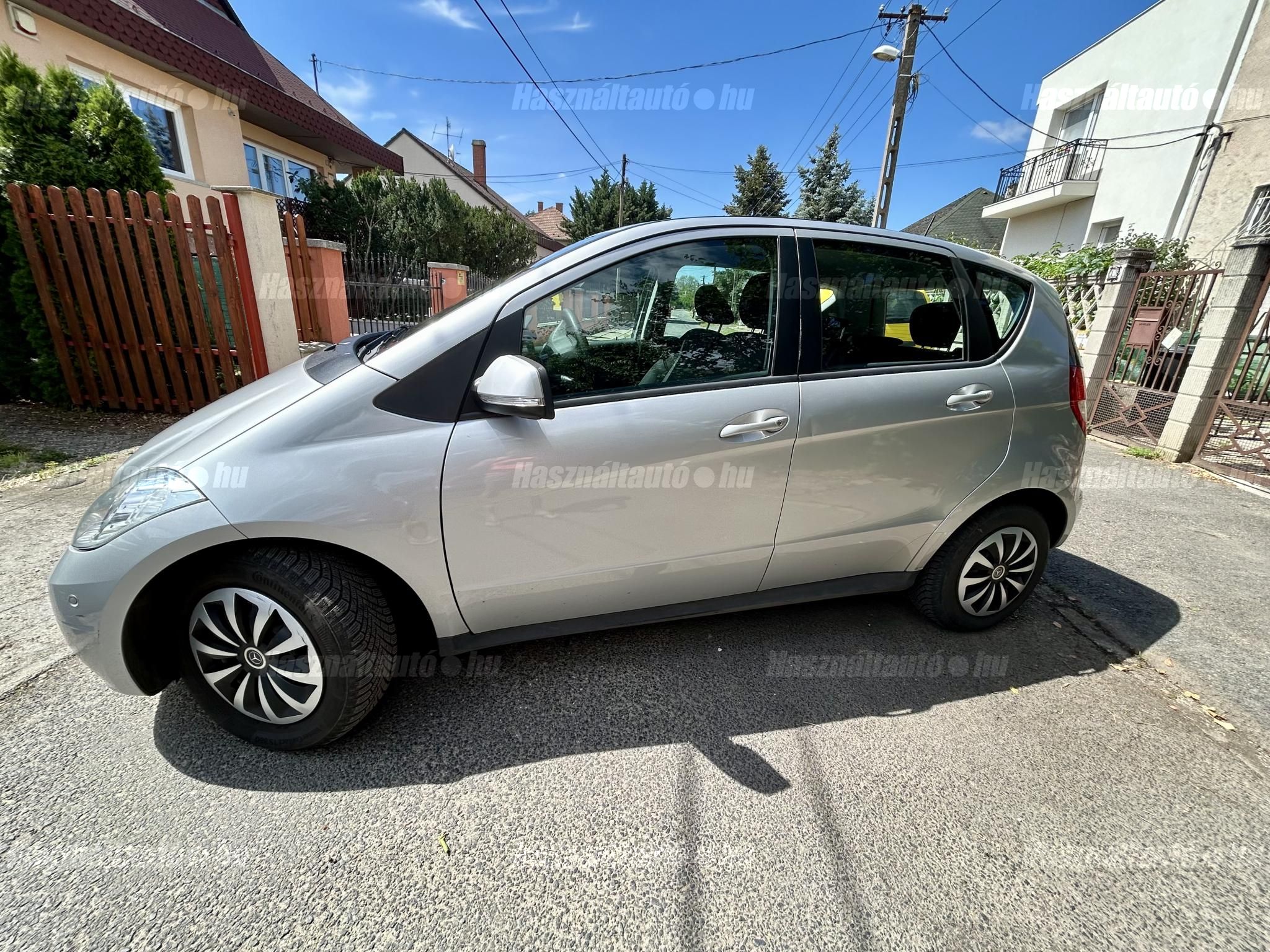 MERCEDES-BENZ A 180 2012/2 - 1