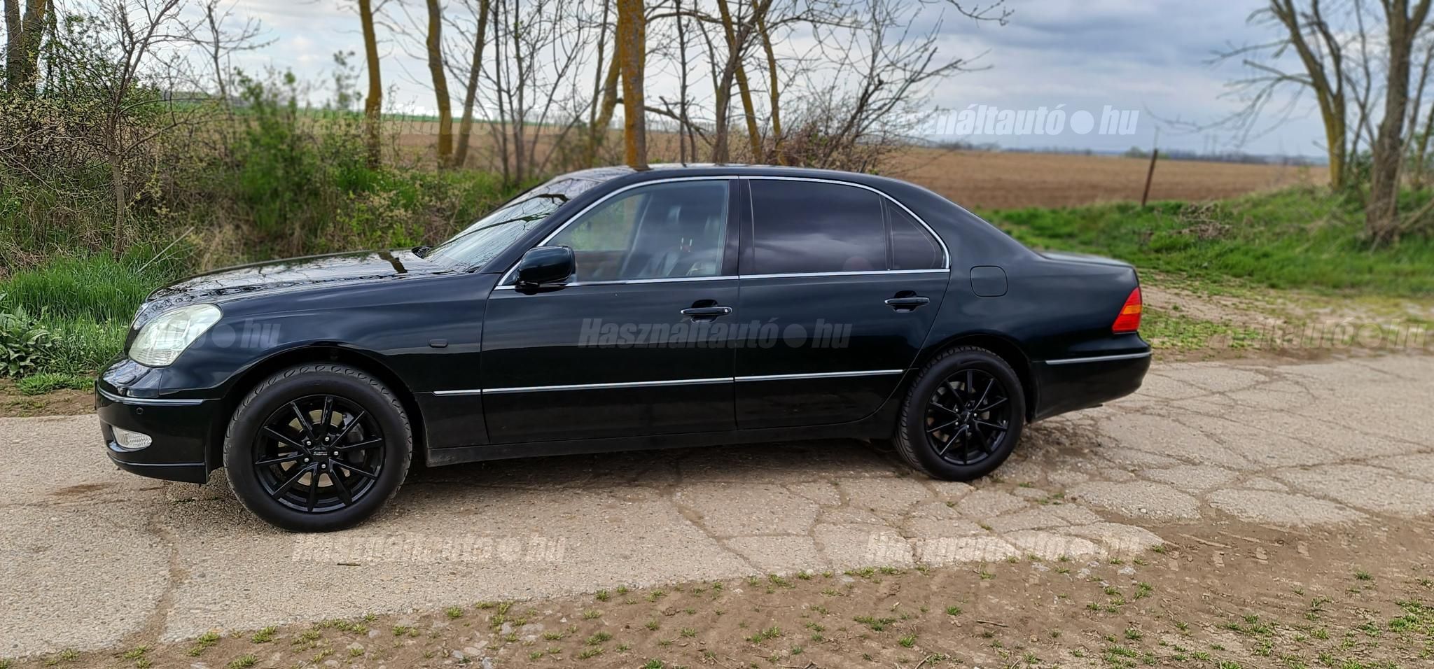 LEXUS LS 2002/7 - 1