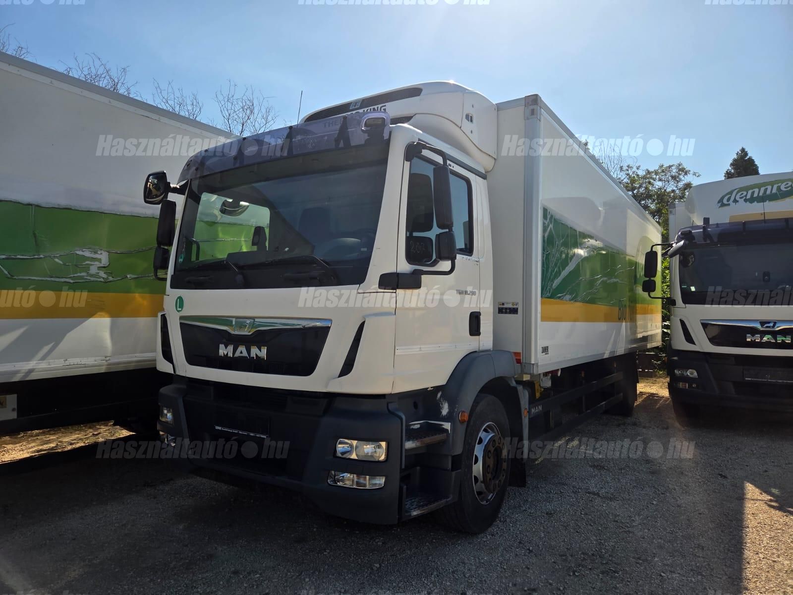 MAN 2015/10 - 1