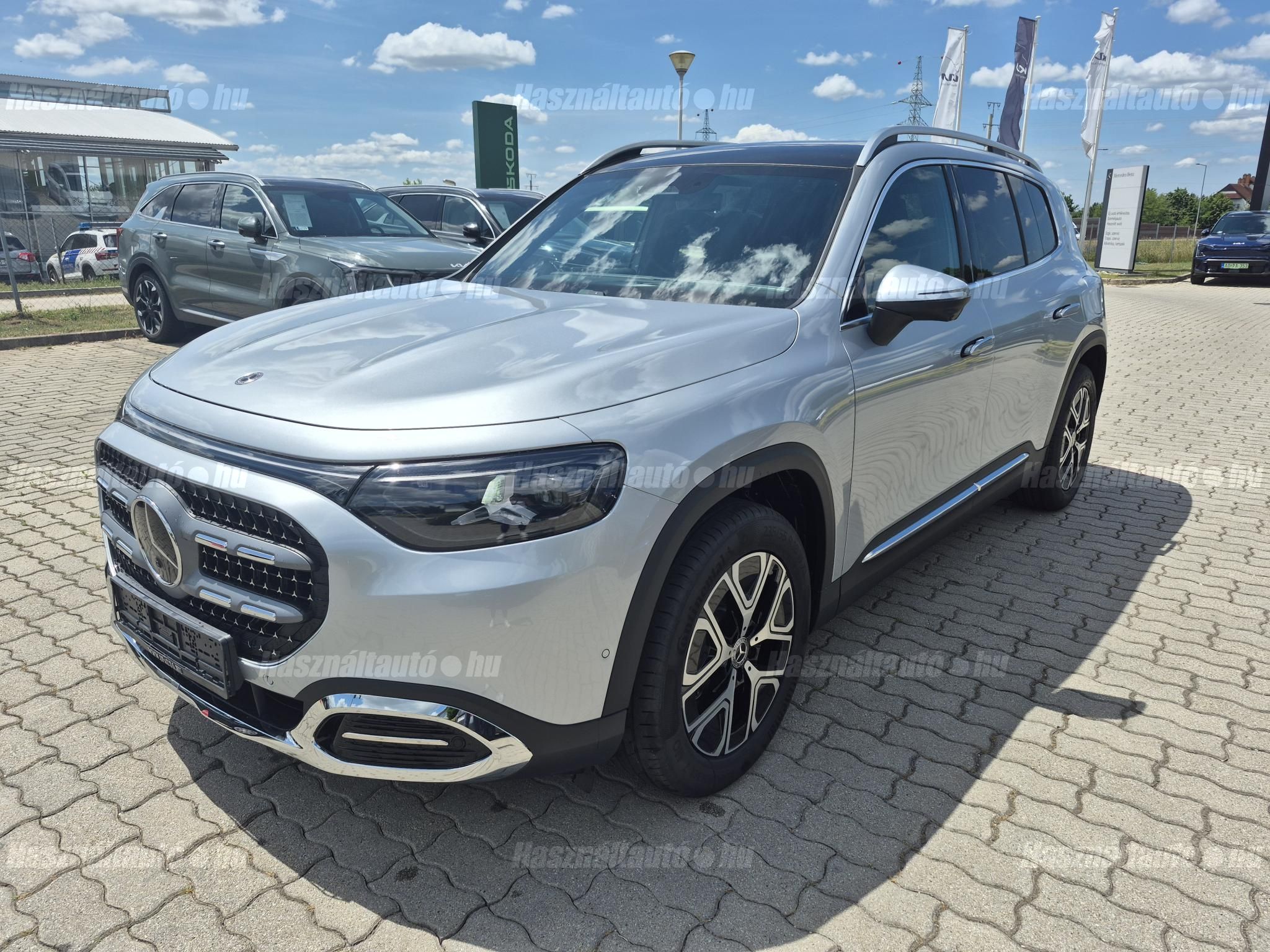 MERCEDES-BENZ GLB 200 2026 - 1