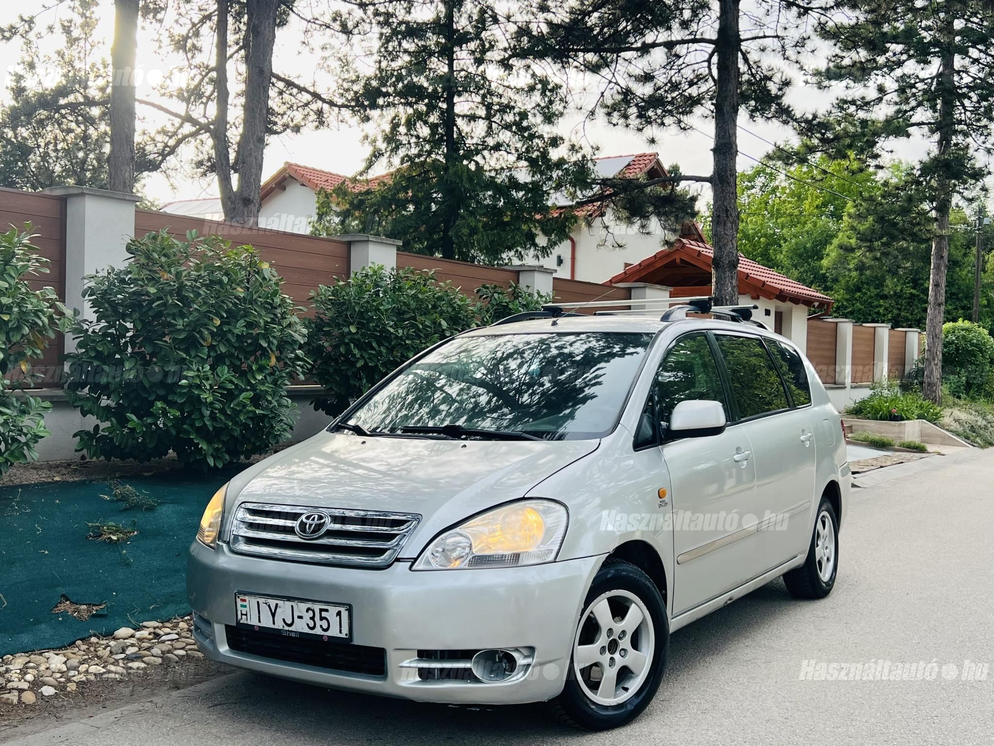 TOYOTA AVENSIS VERSO 2003/11 - 1