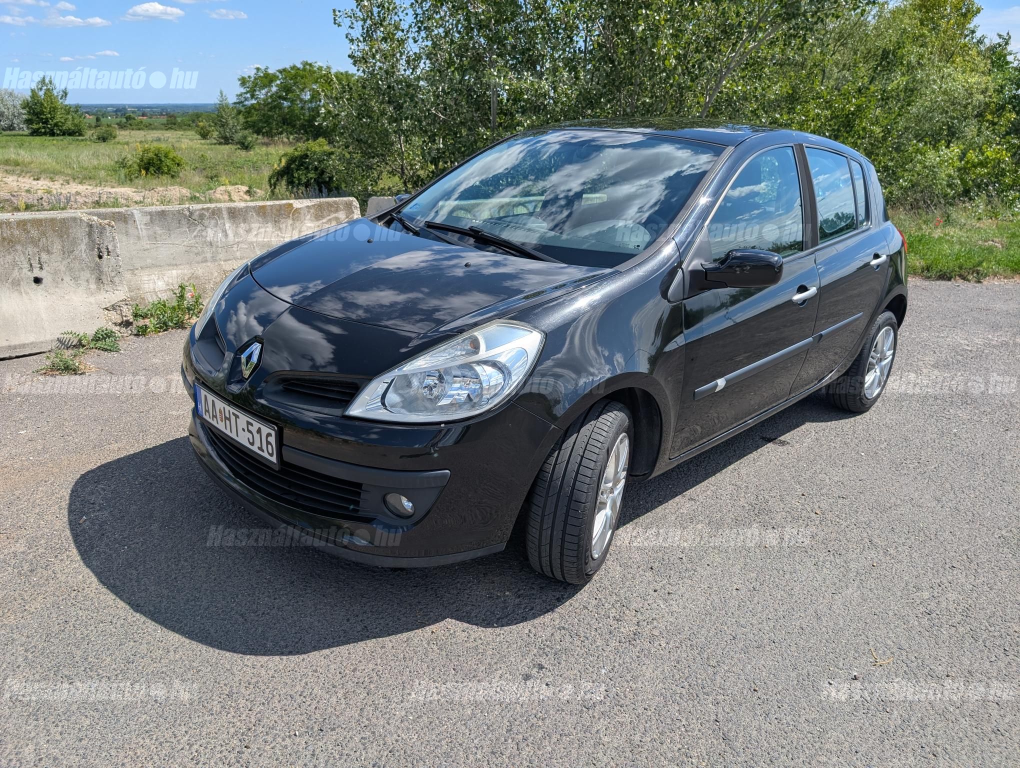 RENAULT CLIO 2008/9 - 1