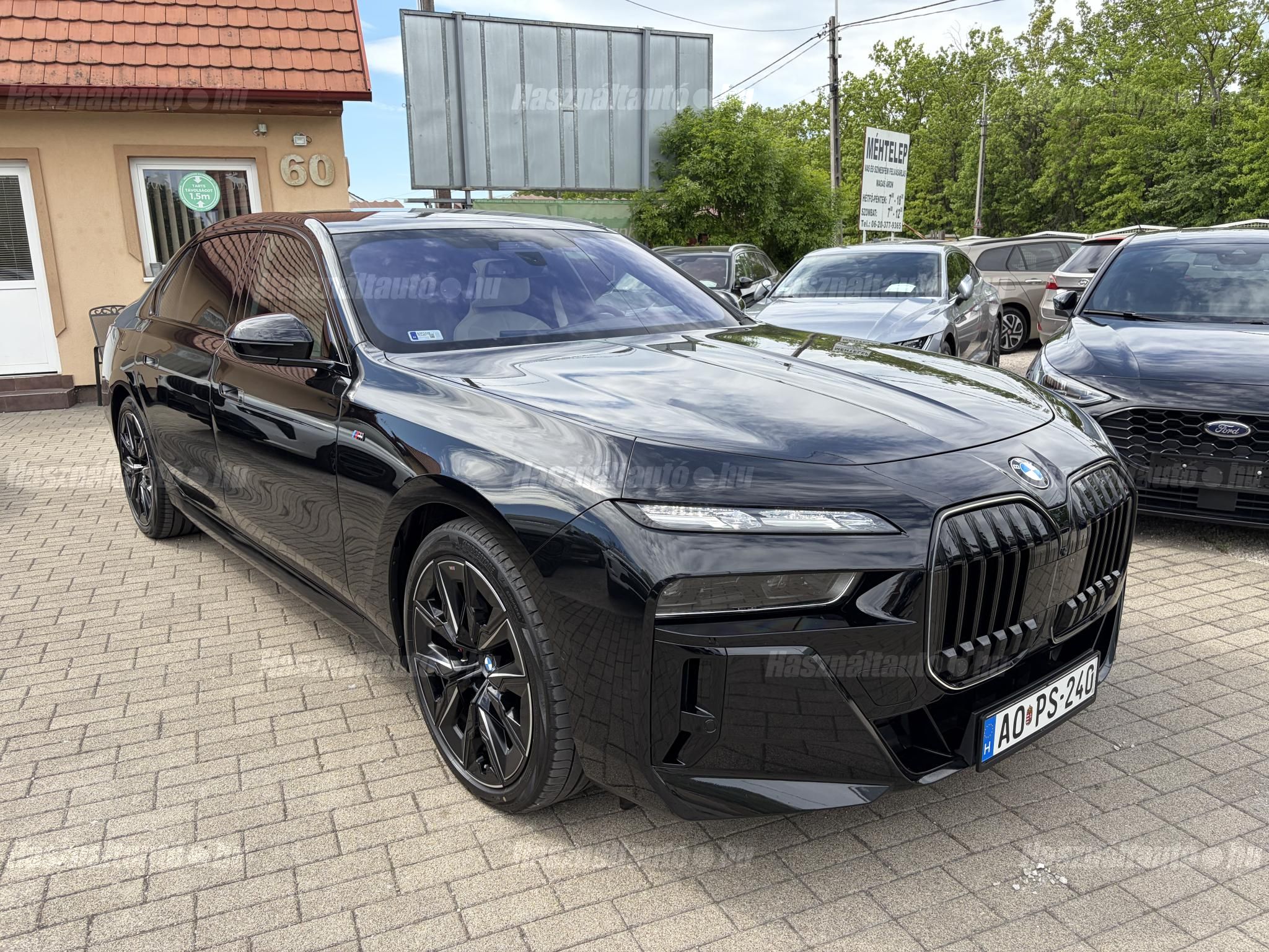 BMW 740 2025/6 - 1