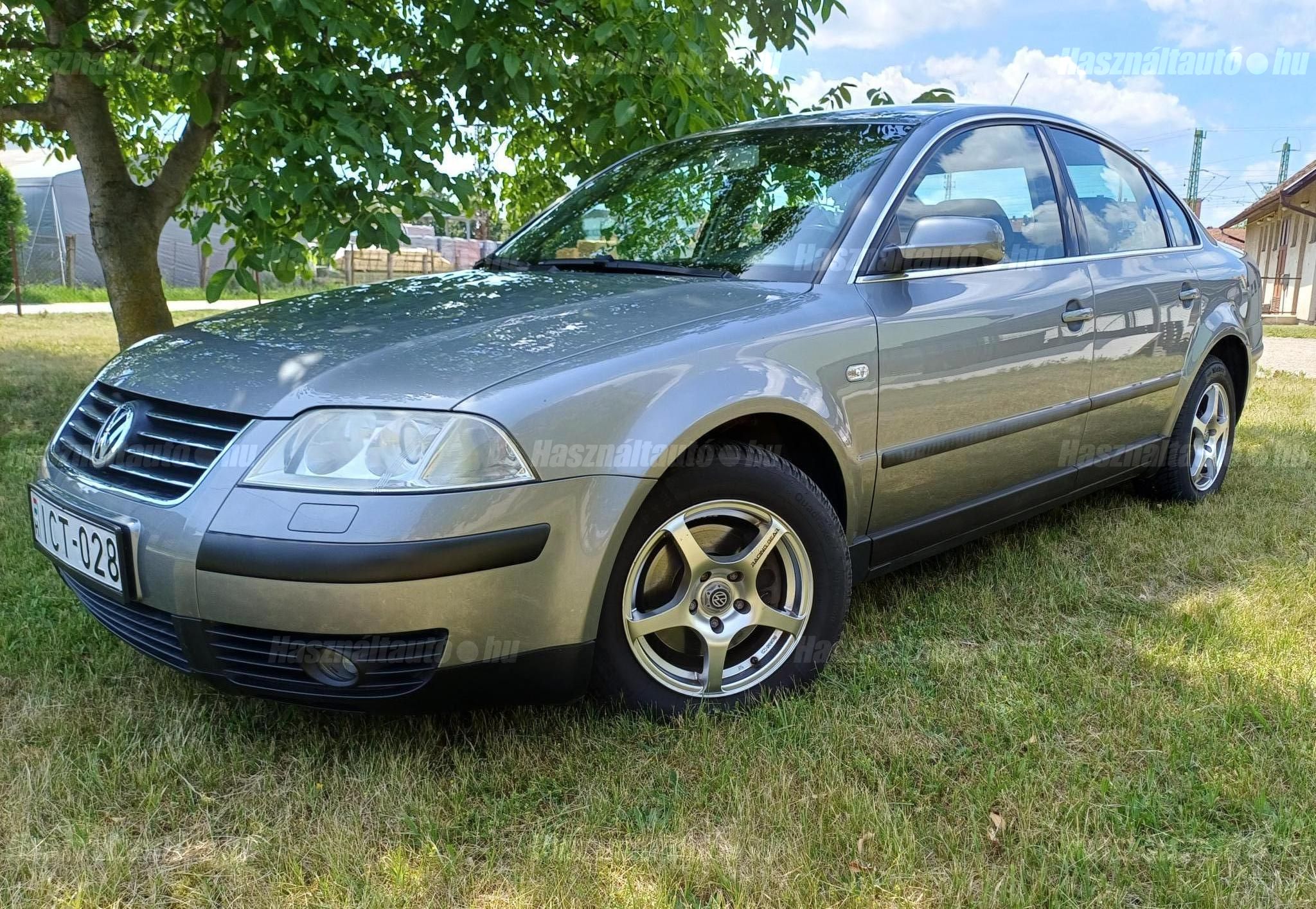 VOLKSWAGEN PASSAT V 2002 - 1