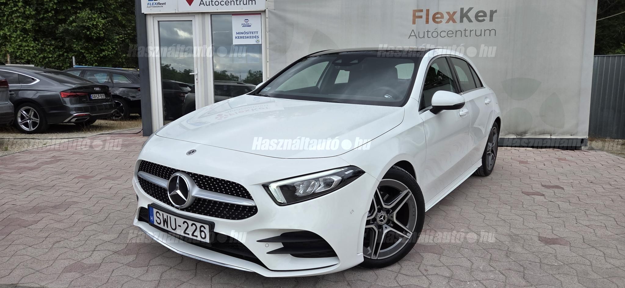 MERCEDES-BENZ A 180 2021/8 - 1