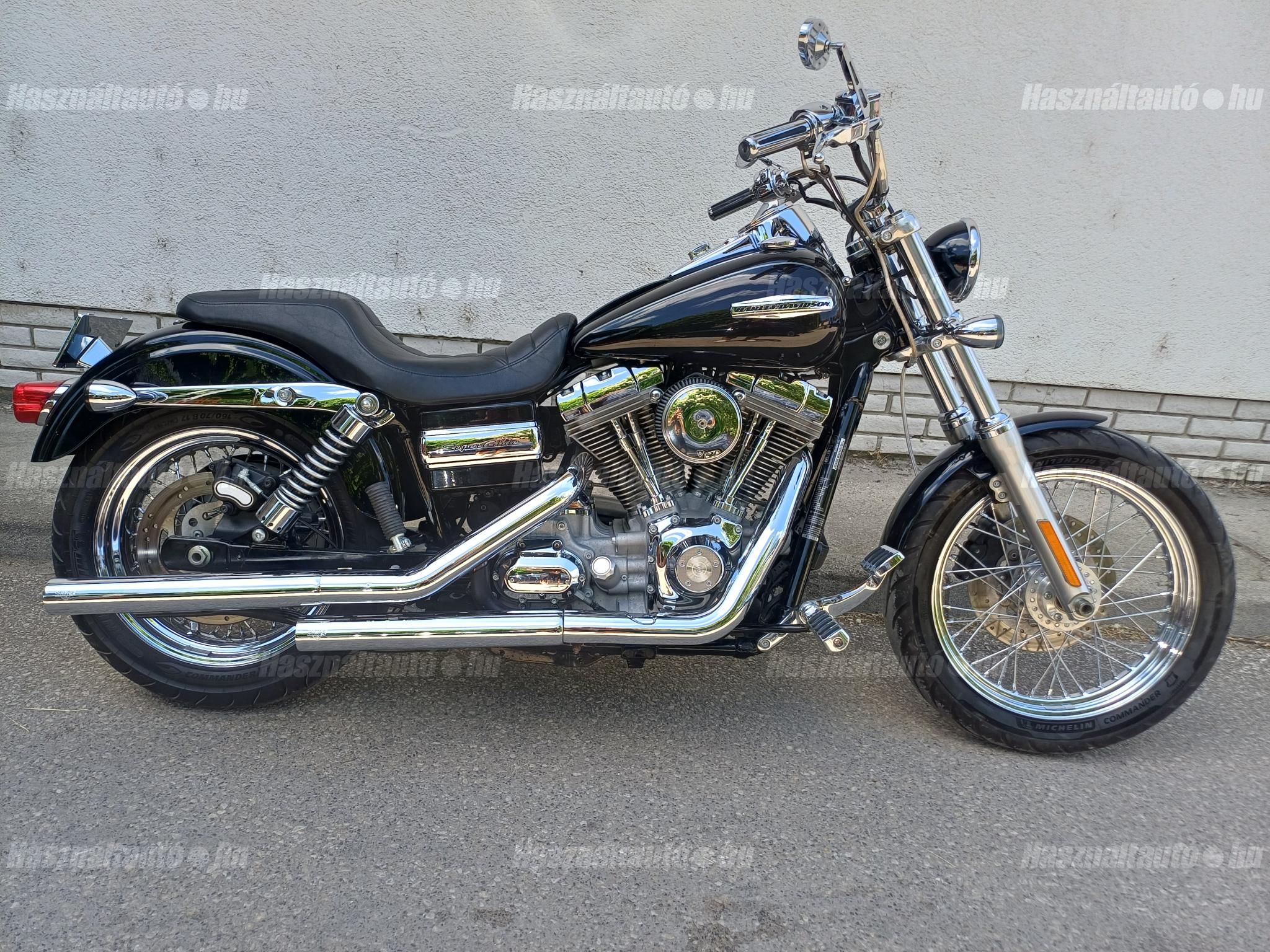 HARLEY-DAVIDSON DYNA 2008/7 - 1