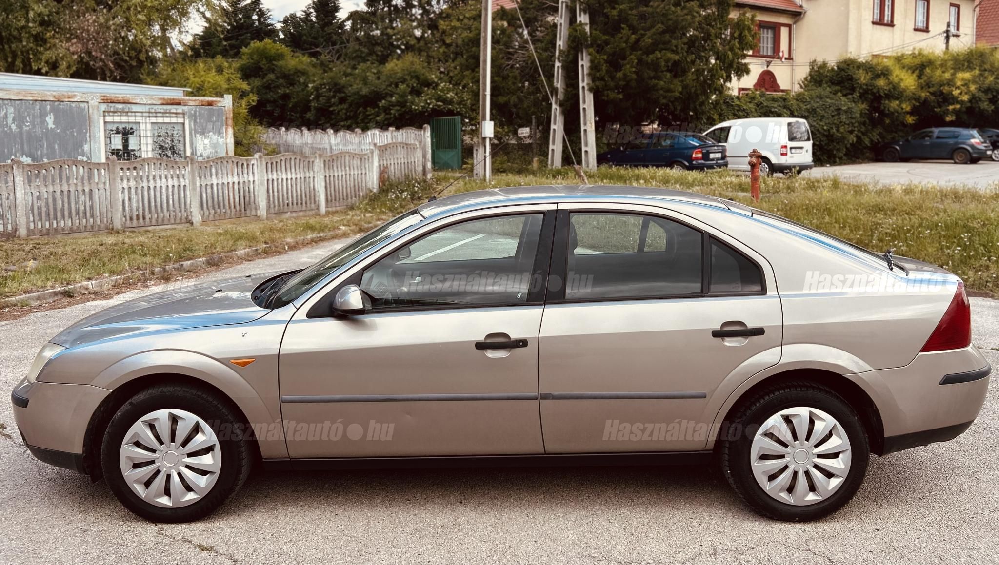 FORD MONDEO 2003/7 - 1