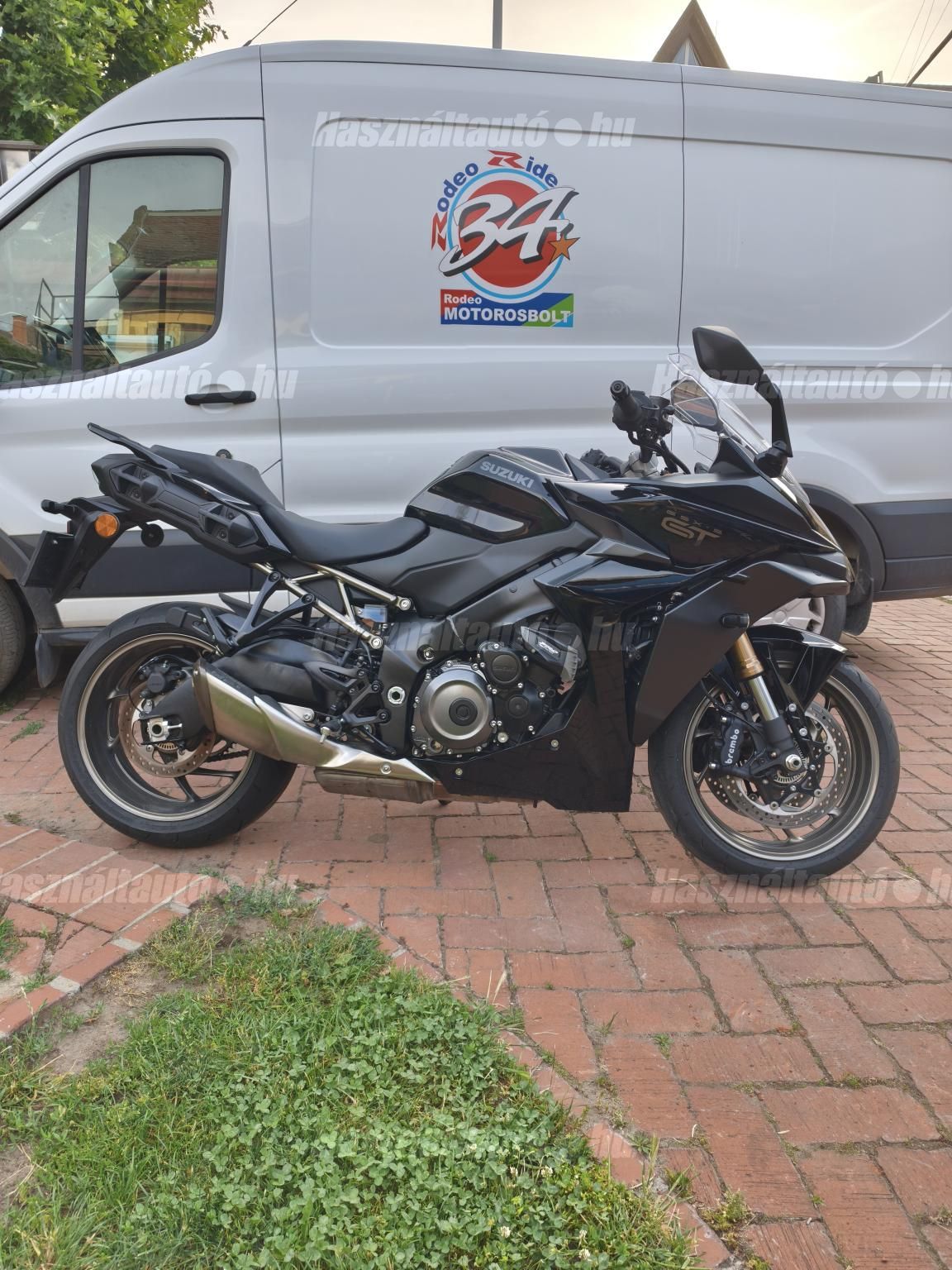SUZUKI GSX-S 1000 GT 2024 - 1