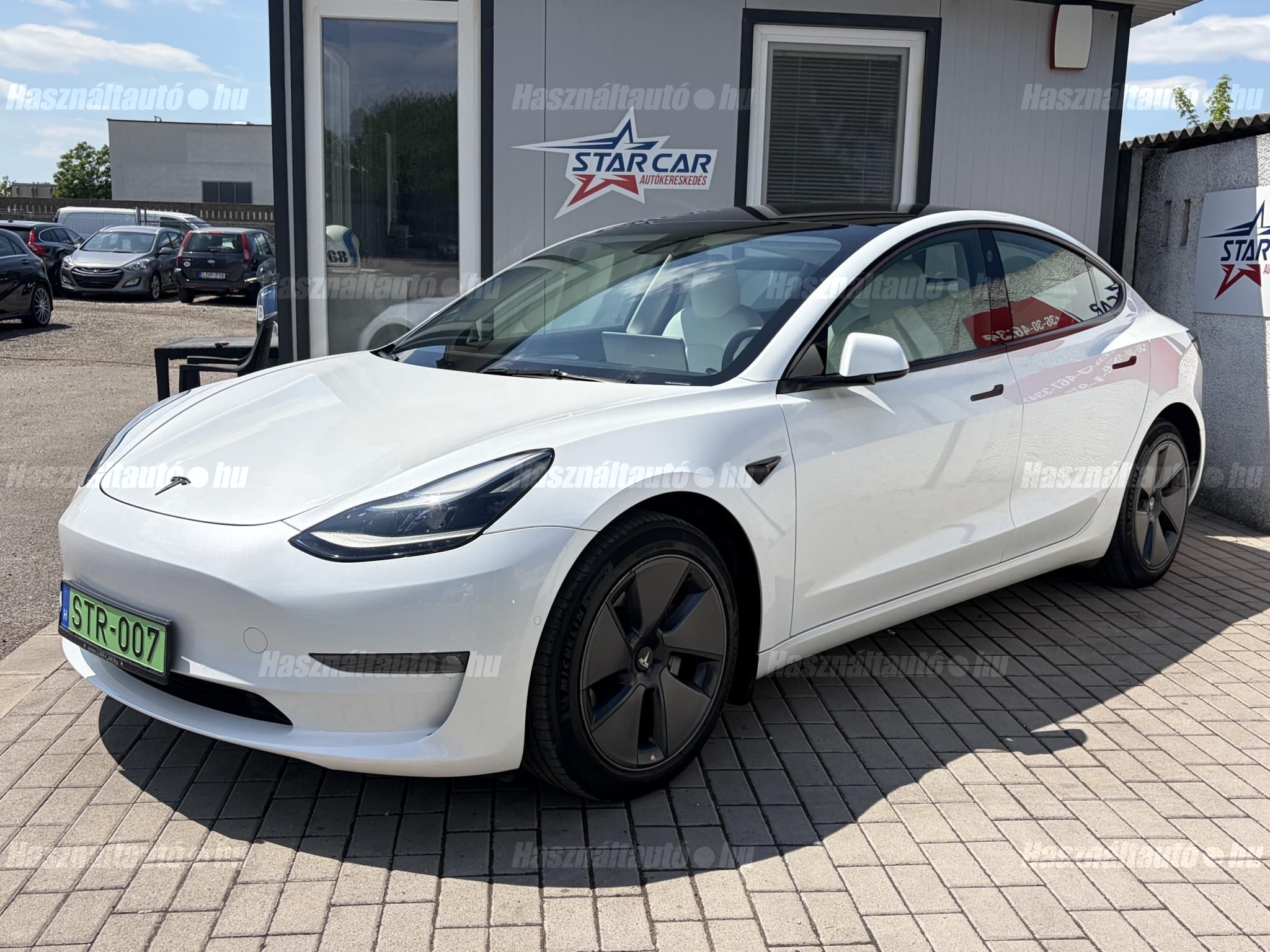 TESLA MODEL 3 2021/12 - 1