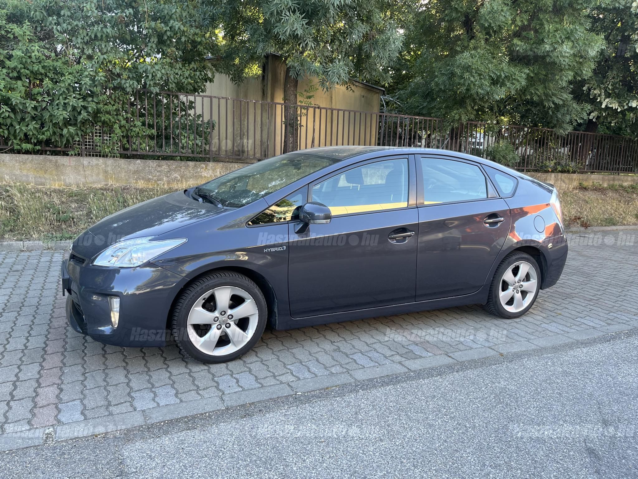 TOYOTA PRIUS 2012/10 - 1