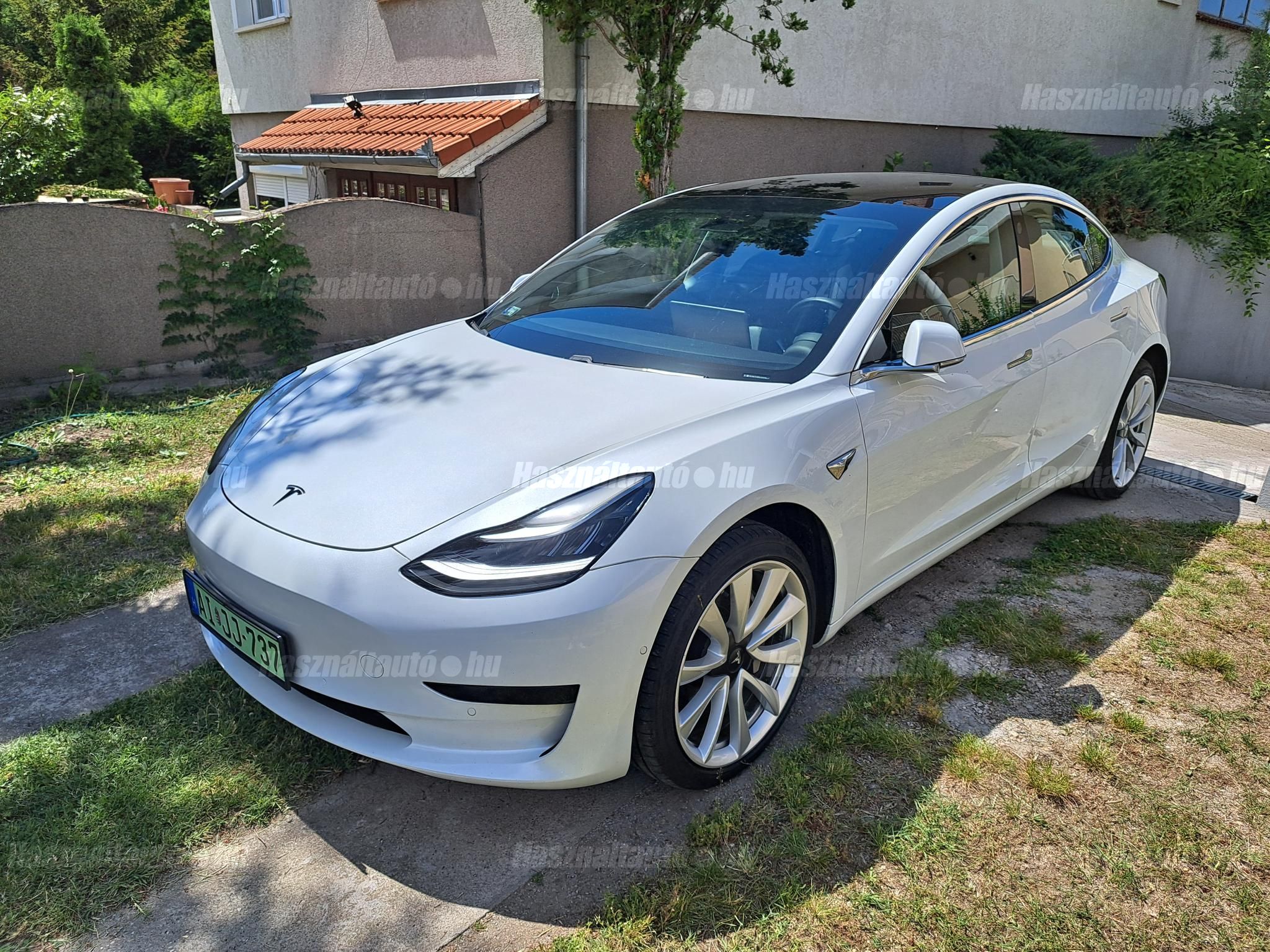 TESLA MODEL 3 2019/9 - 1