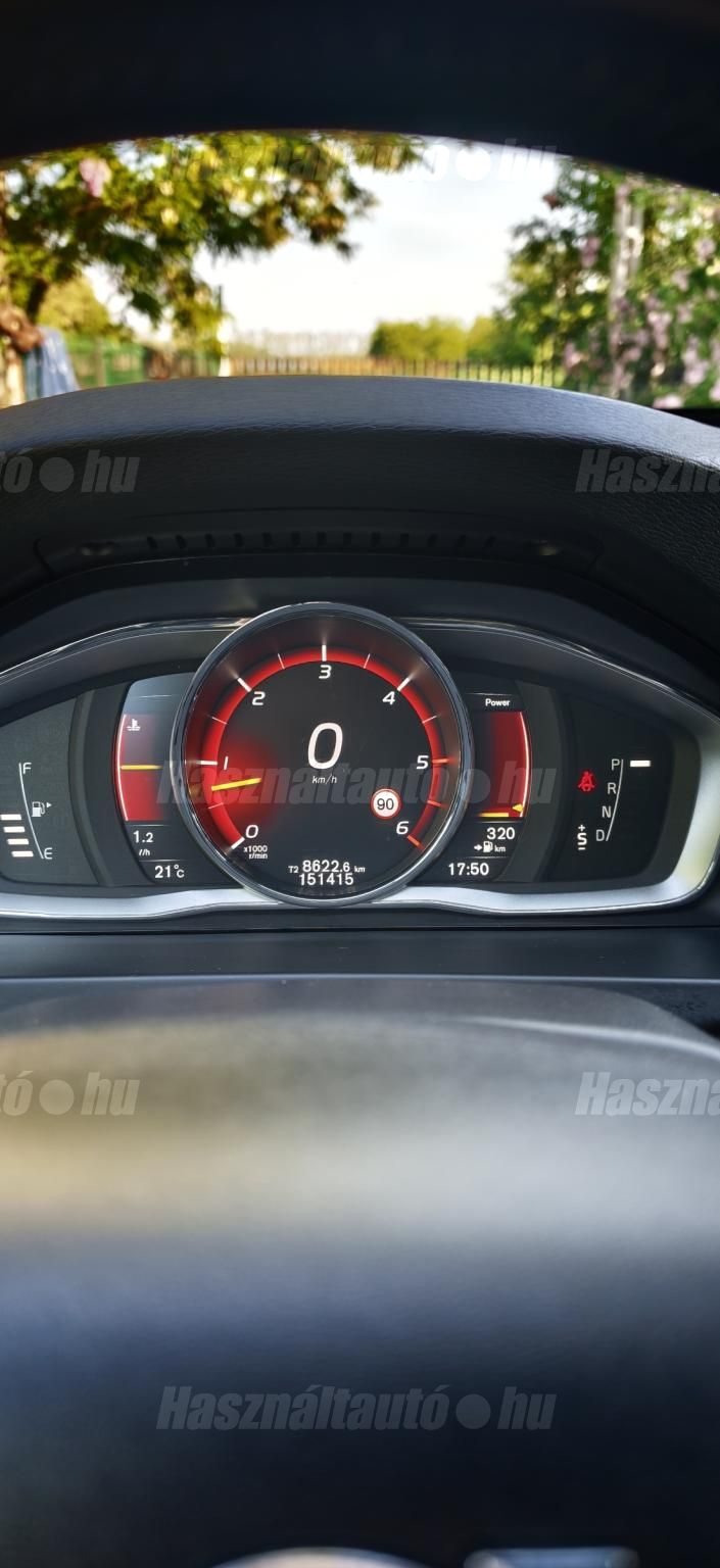 VOLVO V60 2016/6 - 1