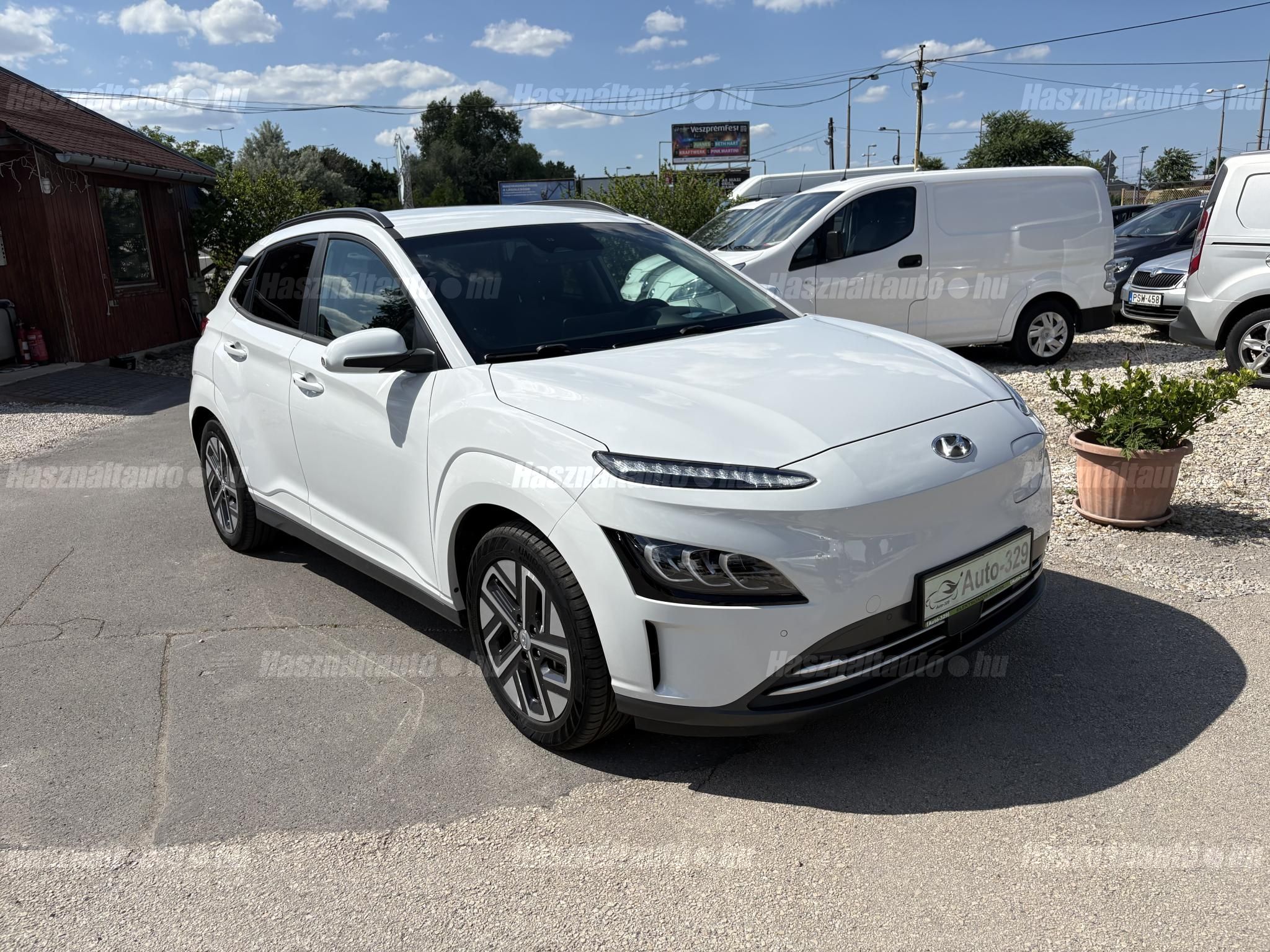 HYUNDAI KONA 2021/10 - 1