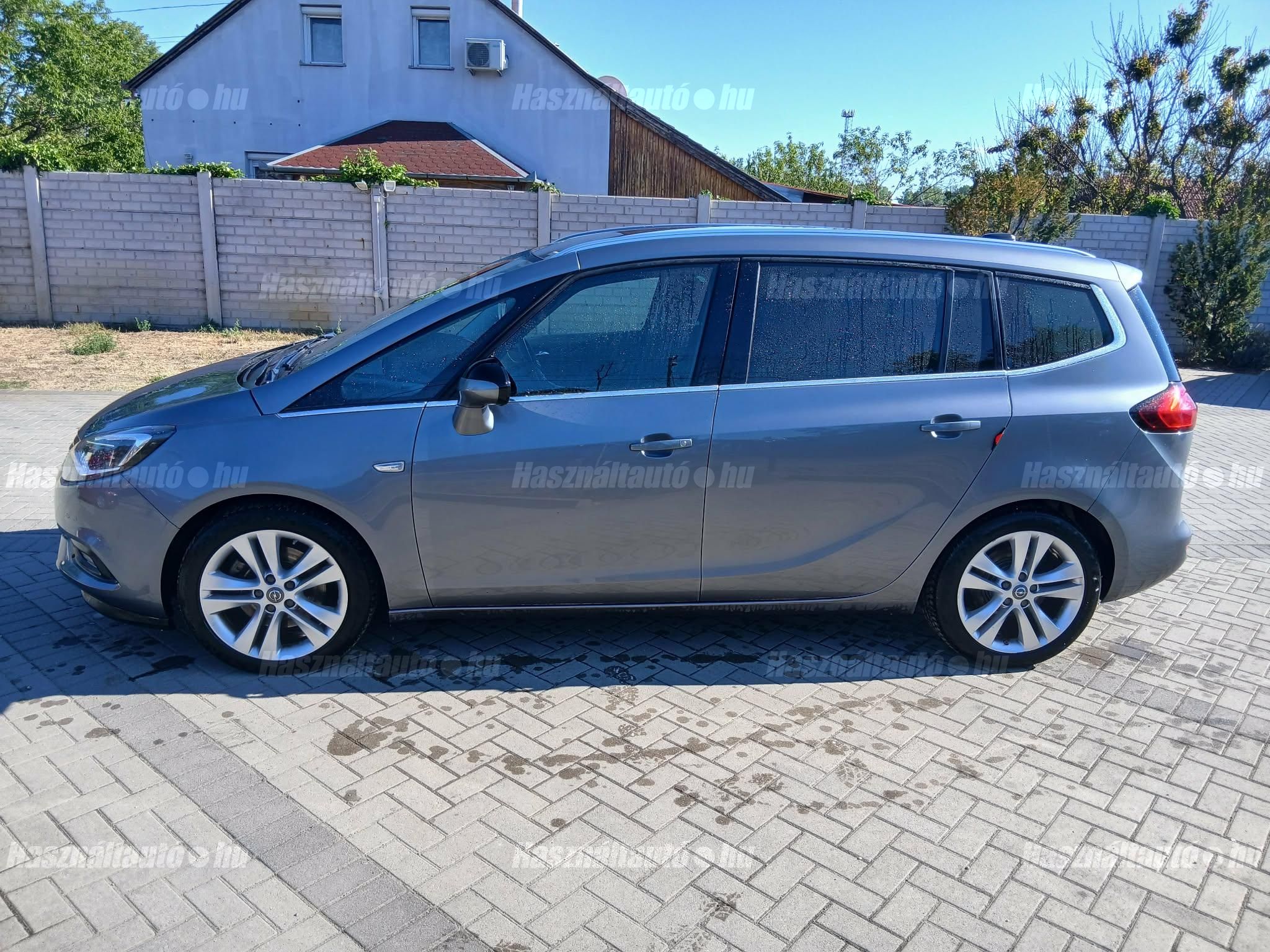 OPEL ZAFIRA TOURER 2019 - 1