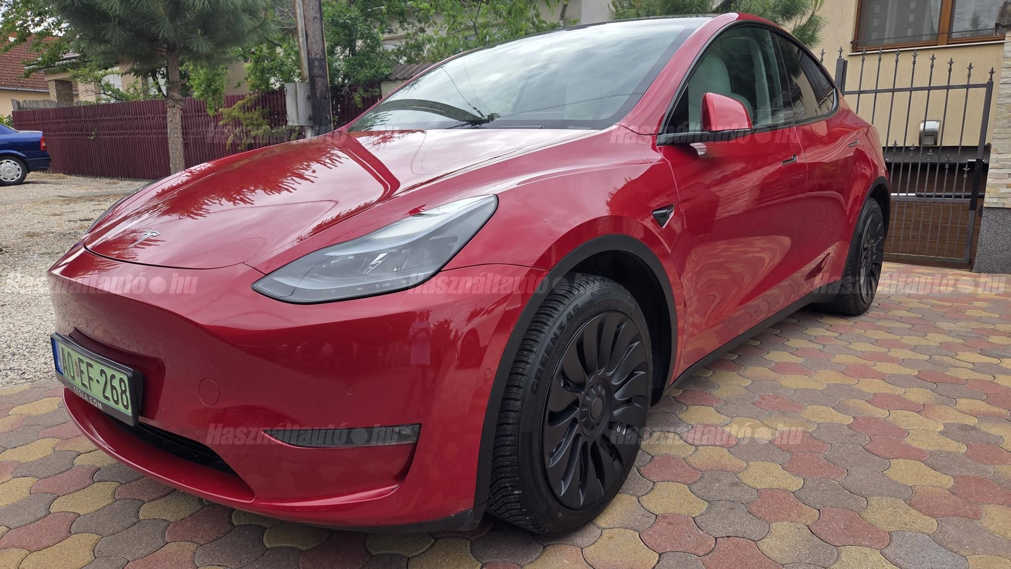 TESLA MODEL Y 2022/8 - 1