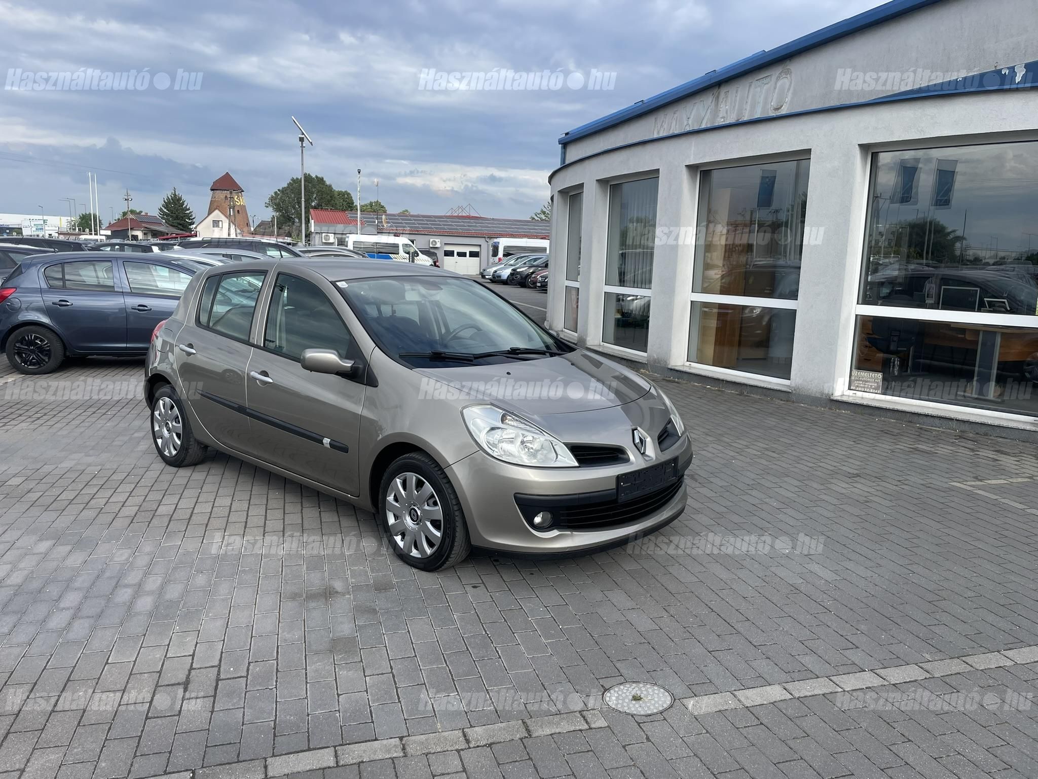 RENAULT CLIO 2009/2 - 1