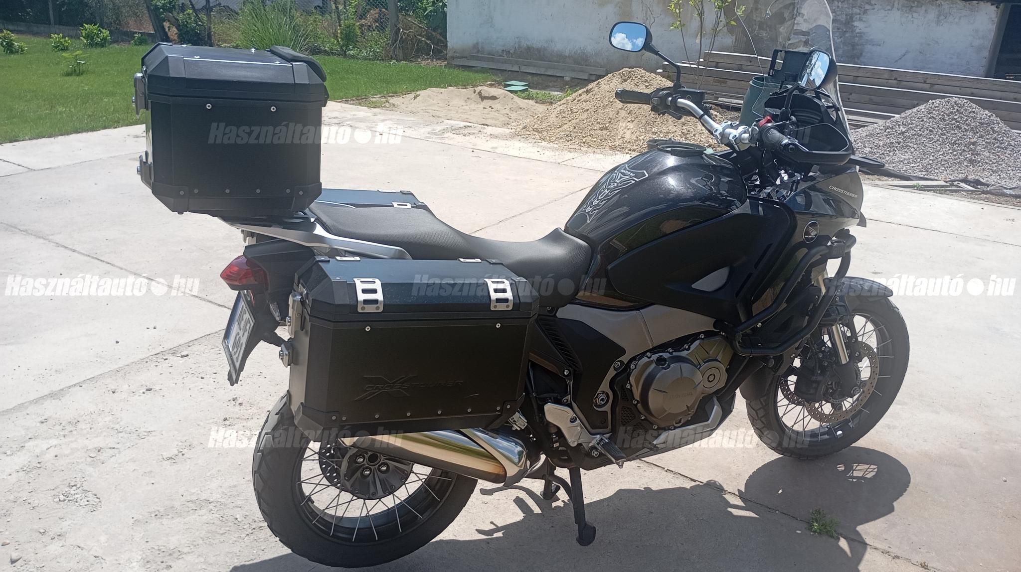 HONDA VFR 1200 X 2013/5 - 1