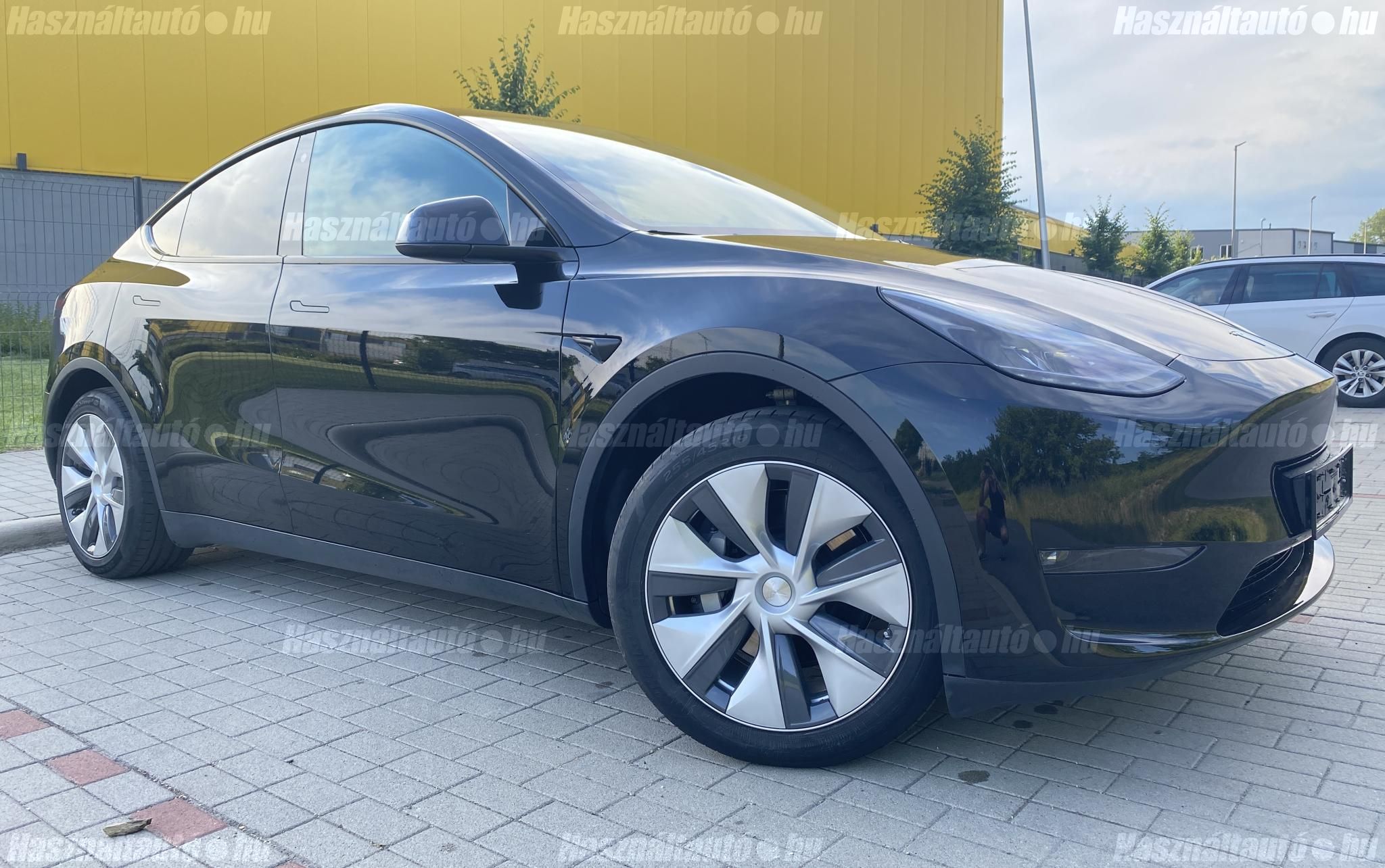 TESLA MODEL Y 2023/3 - 1
