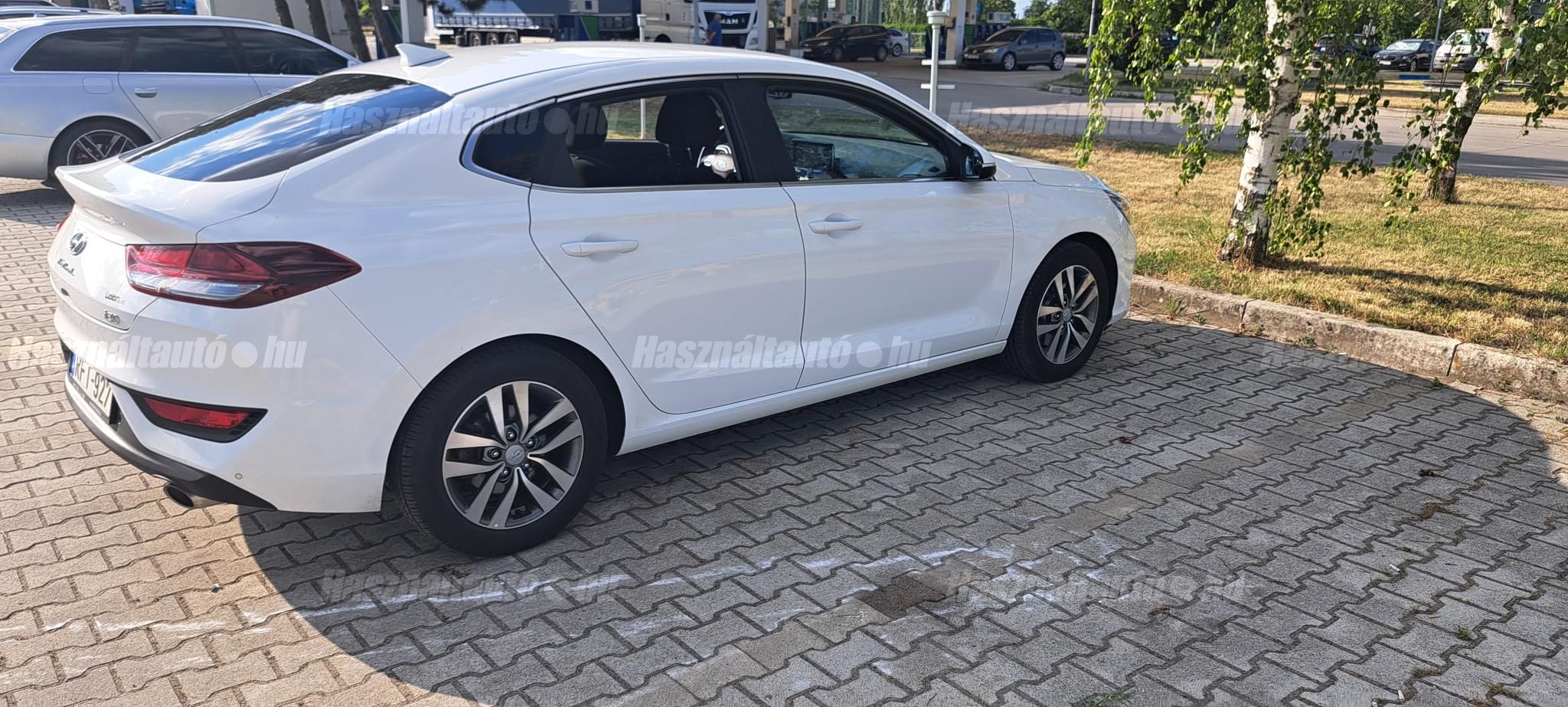 HYUNDAI I30 2018 - 1
