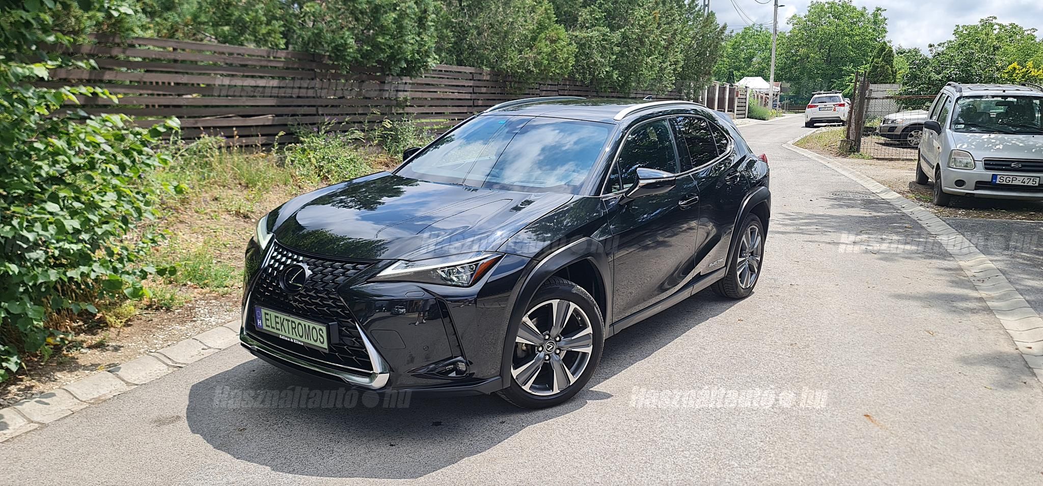 LEXUS UX 2021/8 - 1