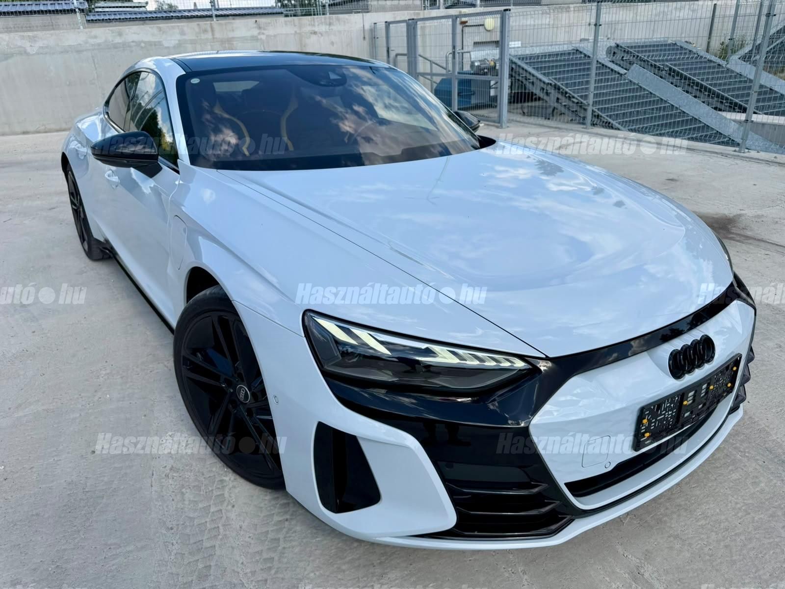 AUDI E-TRON 2023/11 - 1