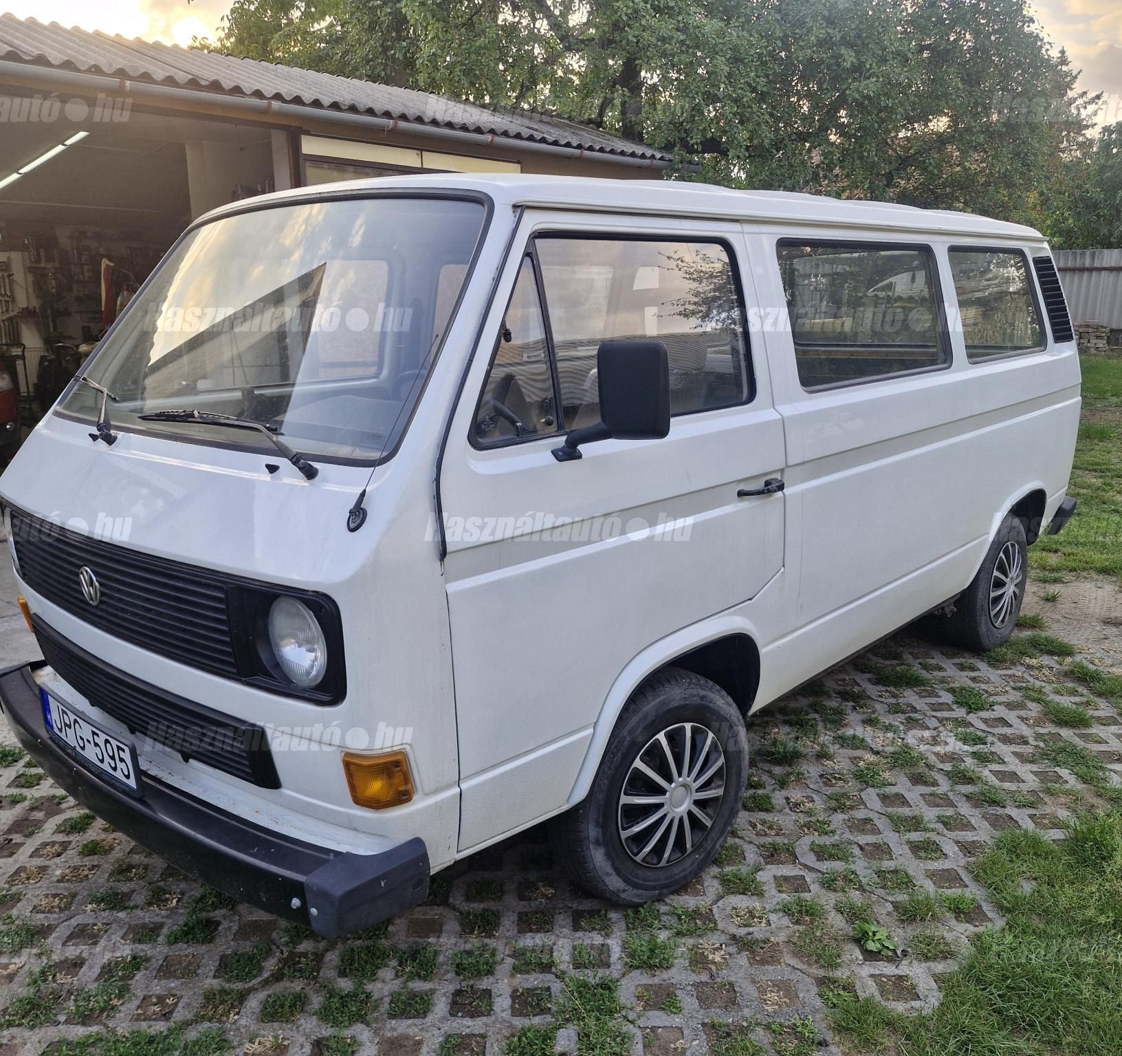 VOLKSWAGEN CARAVELLE 1984/5 - 1
