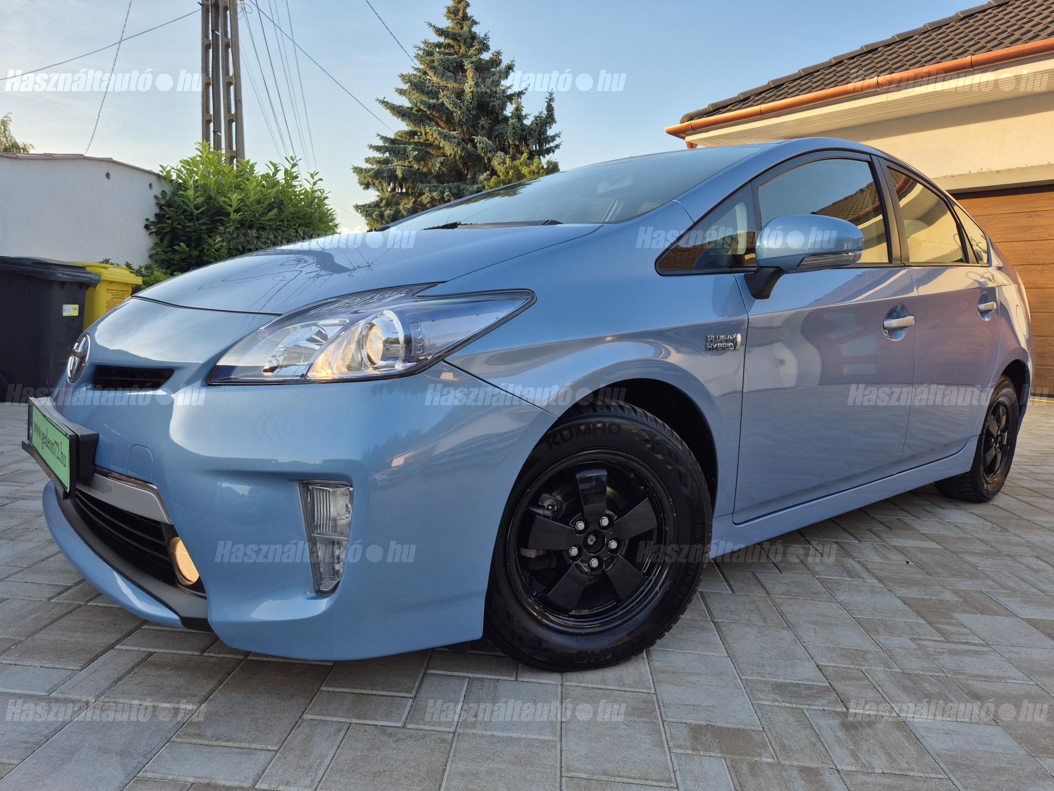 TOYOTA PRIUS PLUG-IN 2013/2 - 1