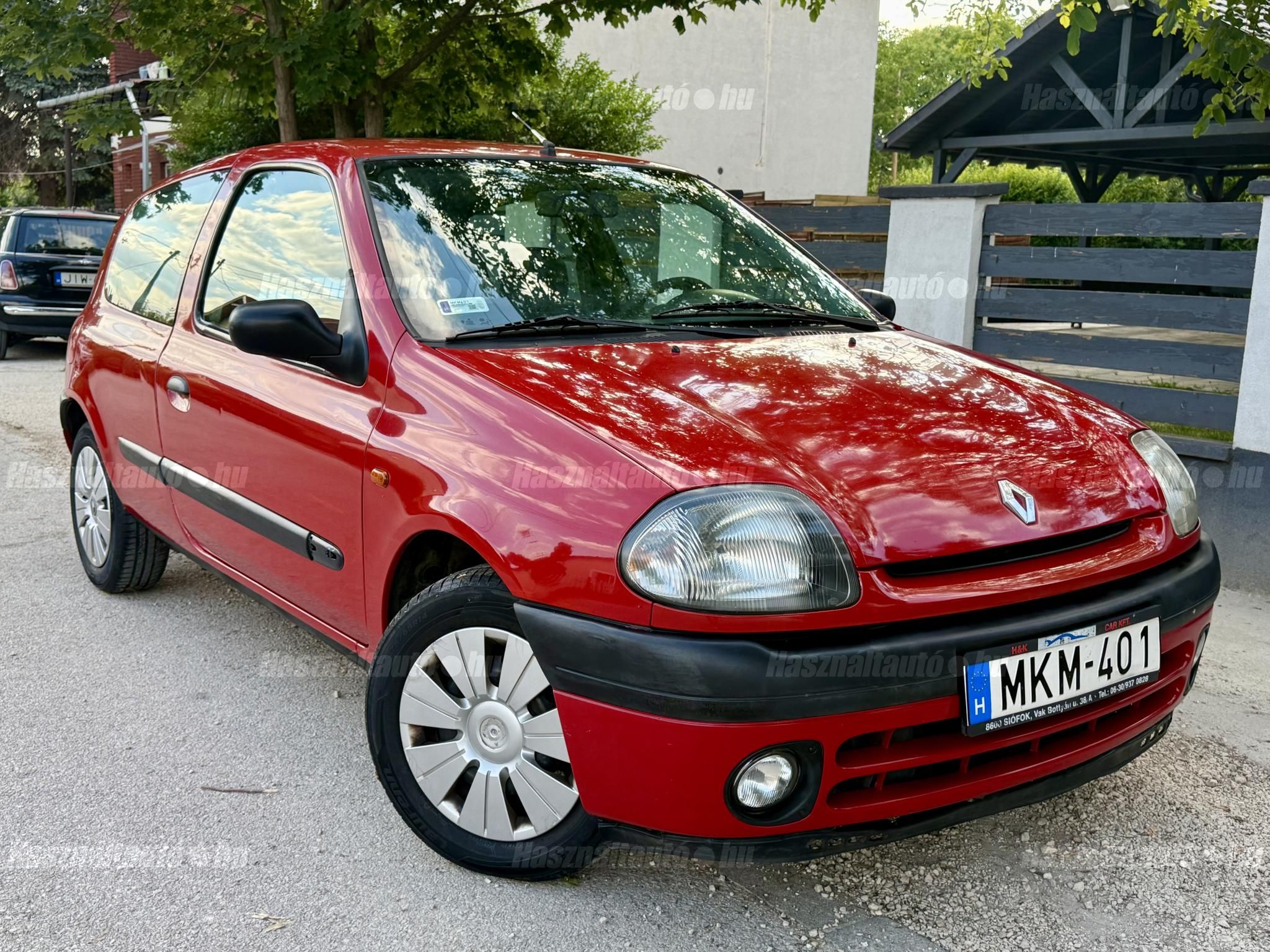 RENAULT CLIO 1999/3 - 1