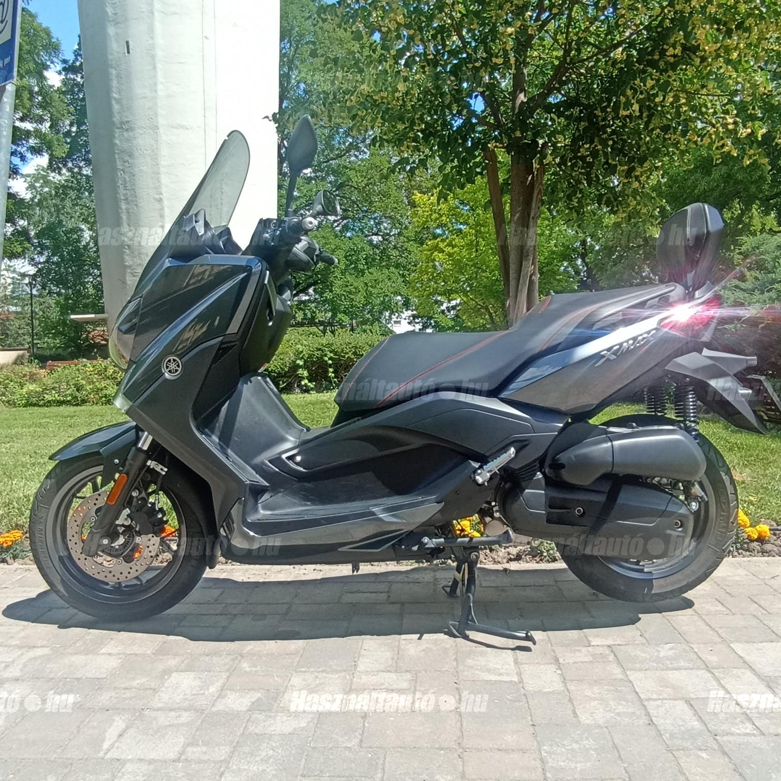 YAMAHA X-MAX 125 2017 - 1