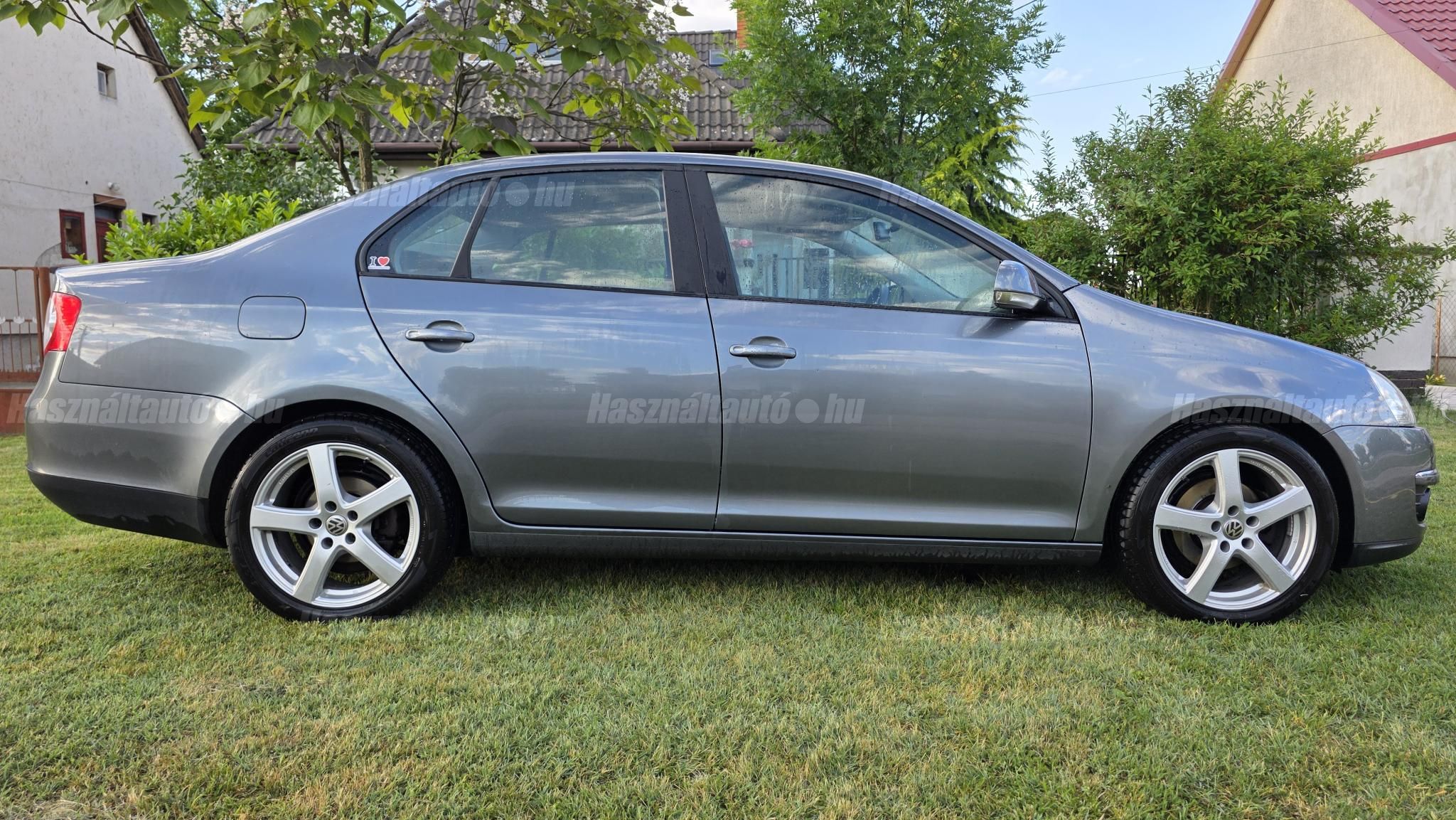 VOLKSWAGEN JETTA V 2008/7 - 1