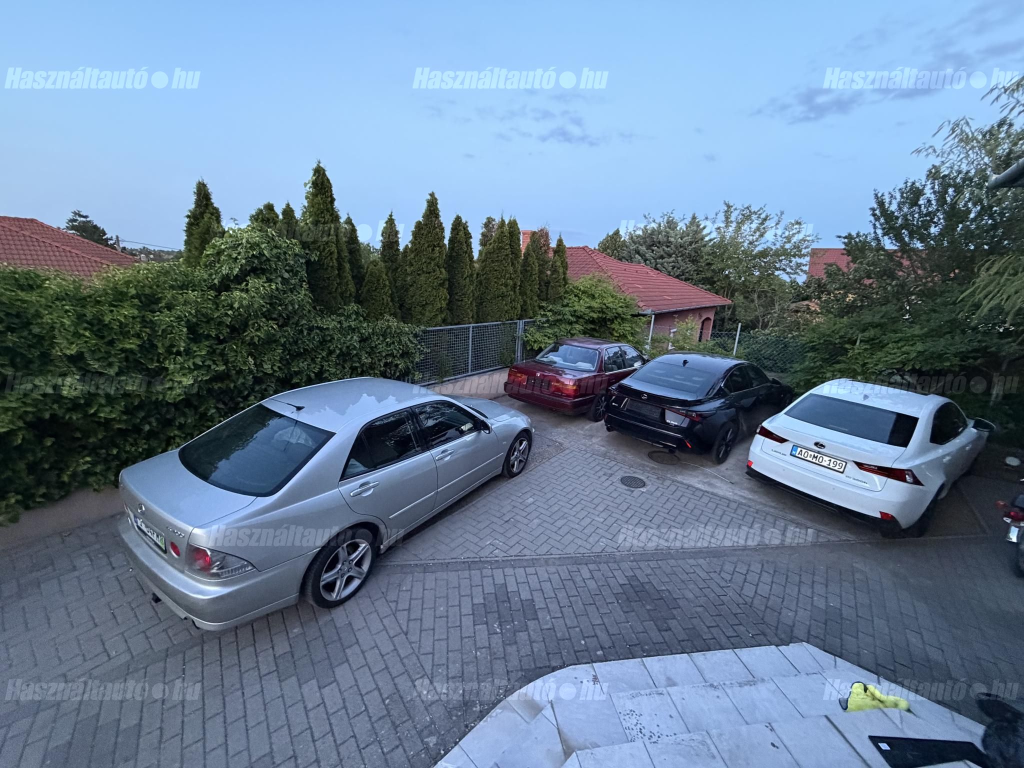 LEXUS IS 2002/9 - 1