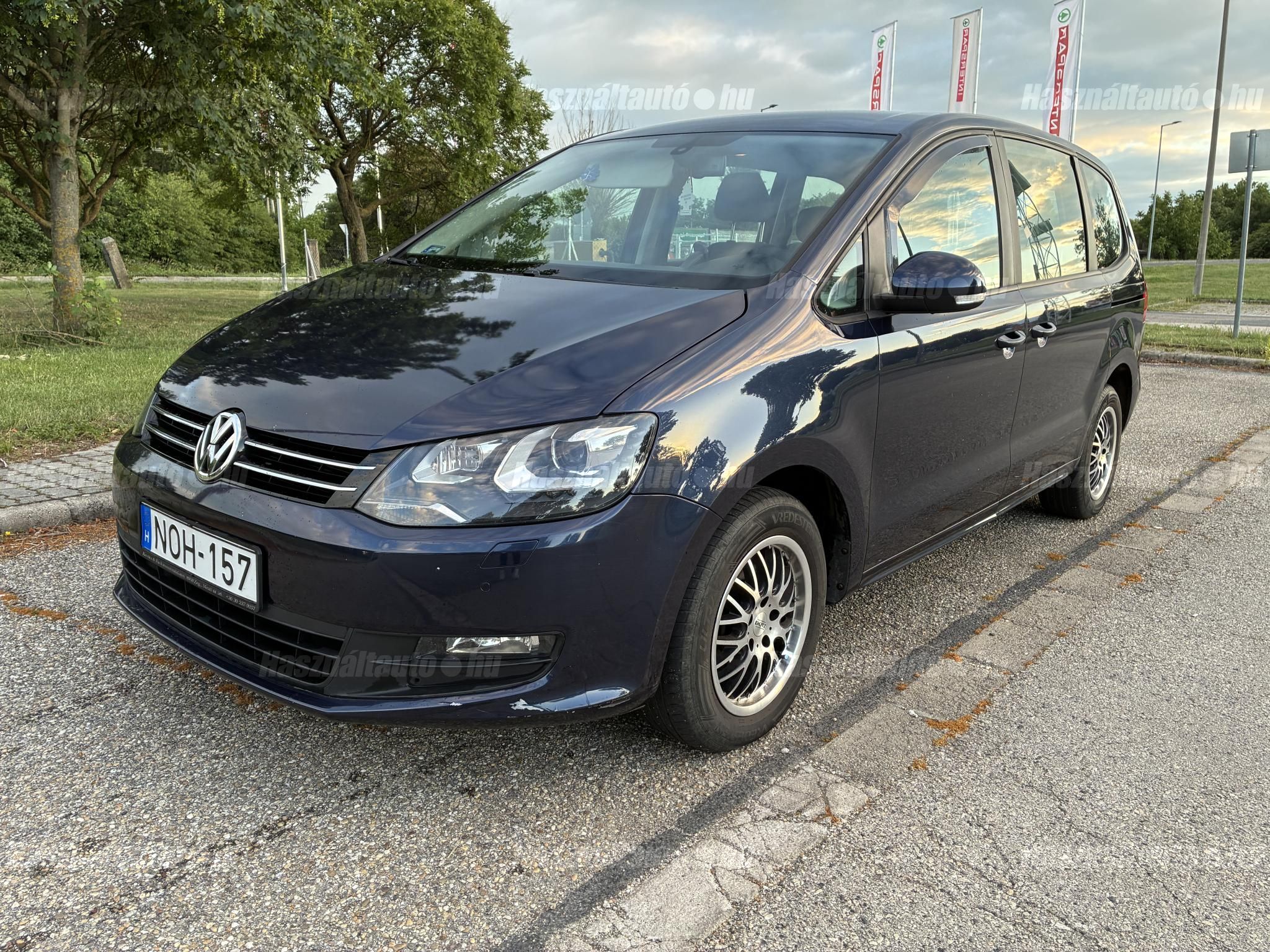 VOLKSWAGEN SHARAN 2012 - 1