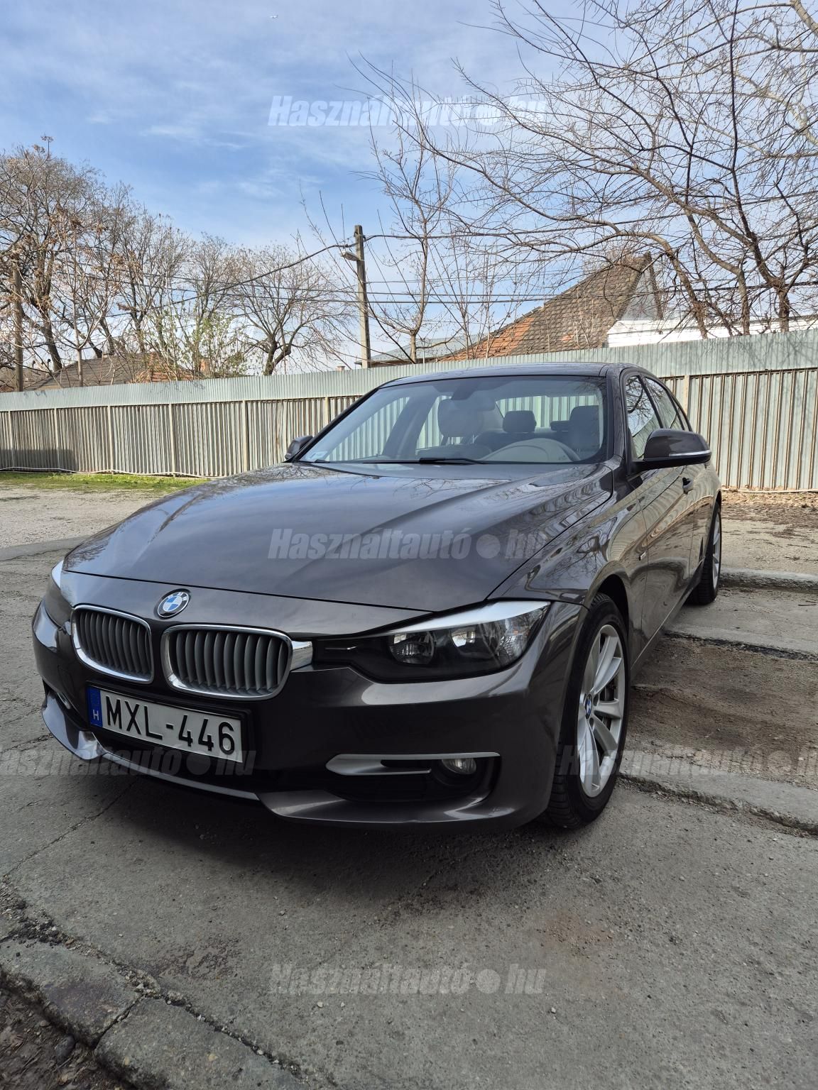BMW 318 2014/5 - 1