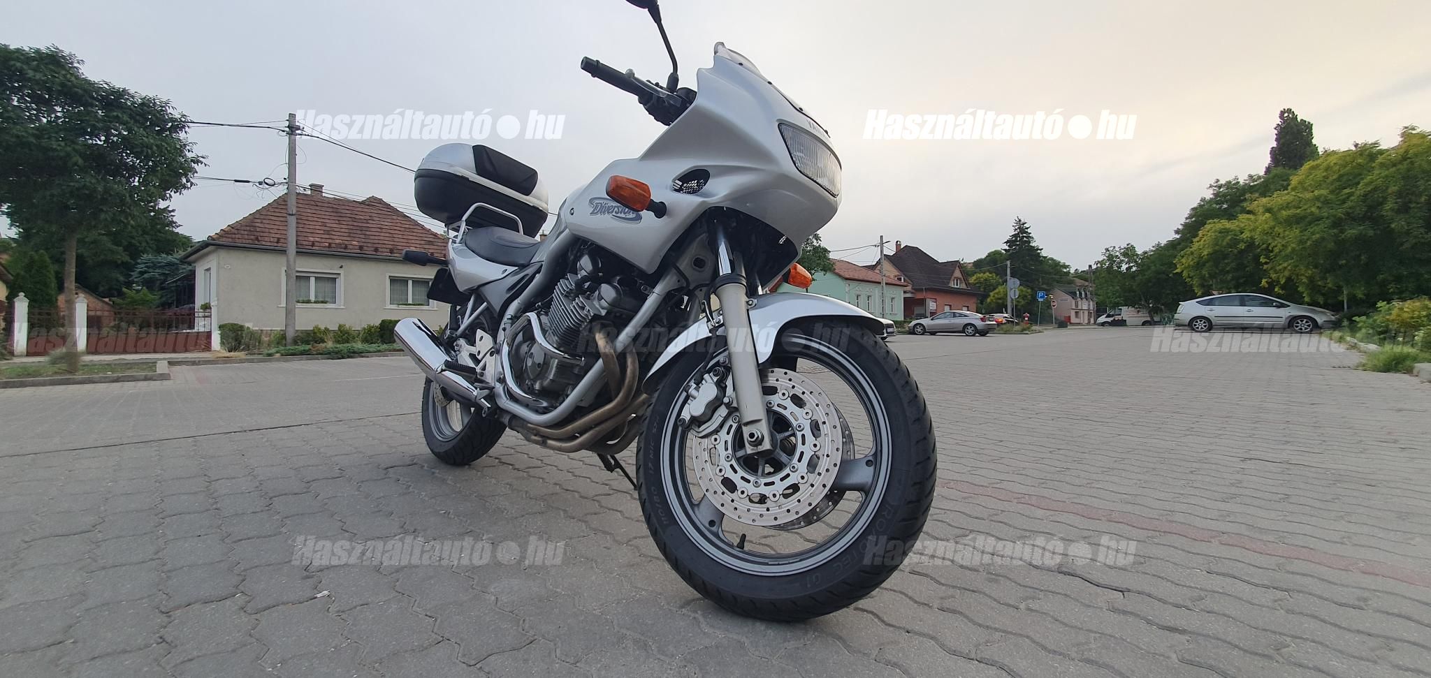 YAMAHA XJ 600 S 2002/9 - 1