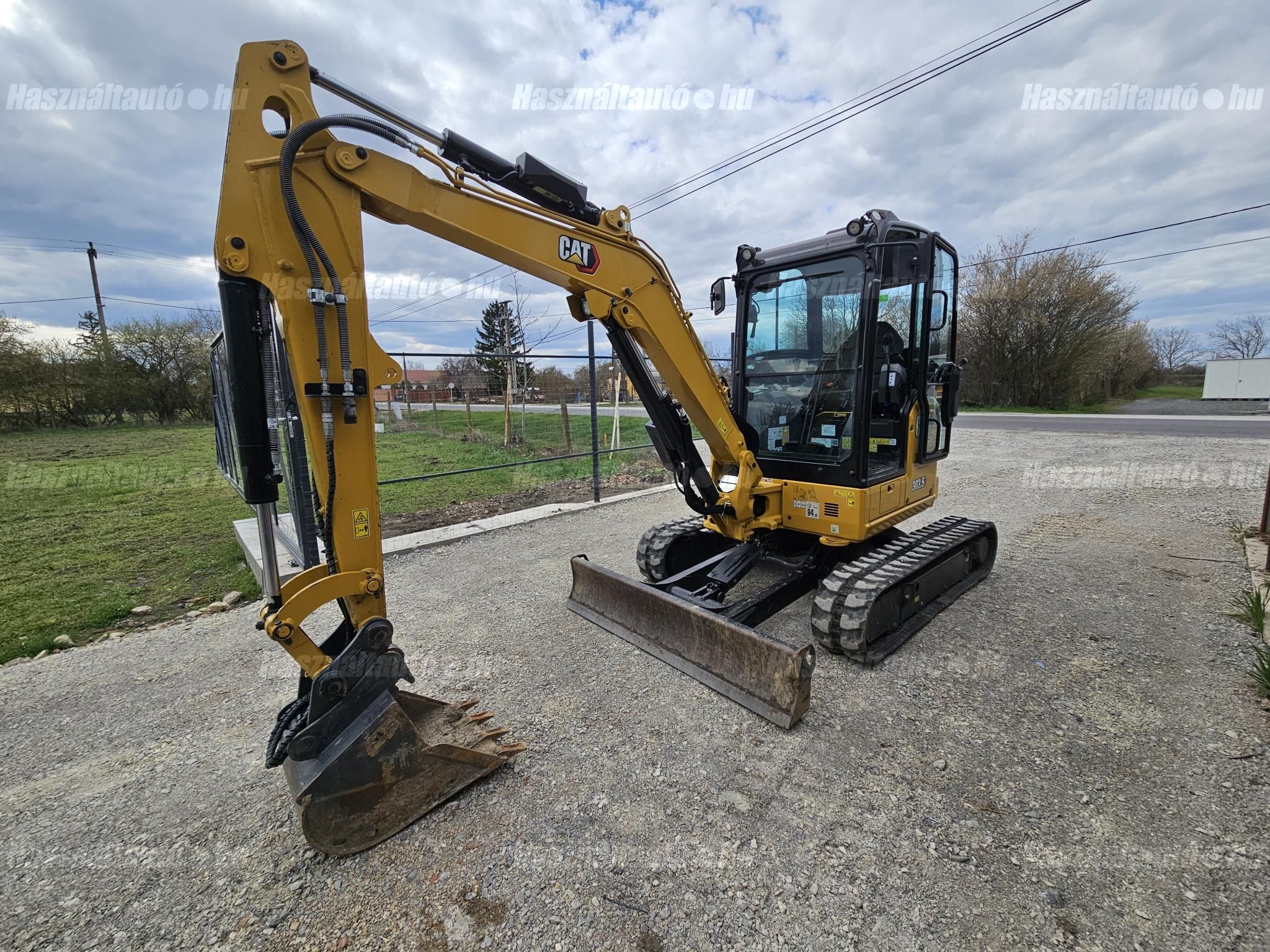 CATERPILLAR 2023 - 1