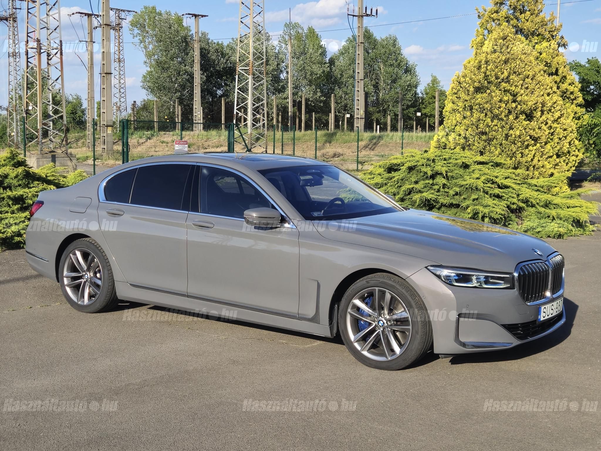 BMW 750 2019/12 - 1